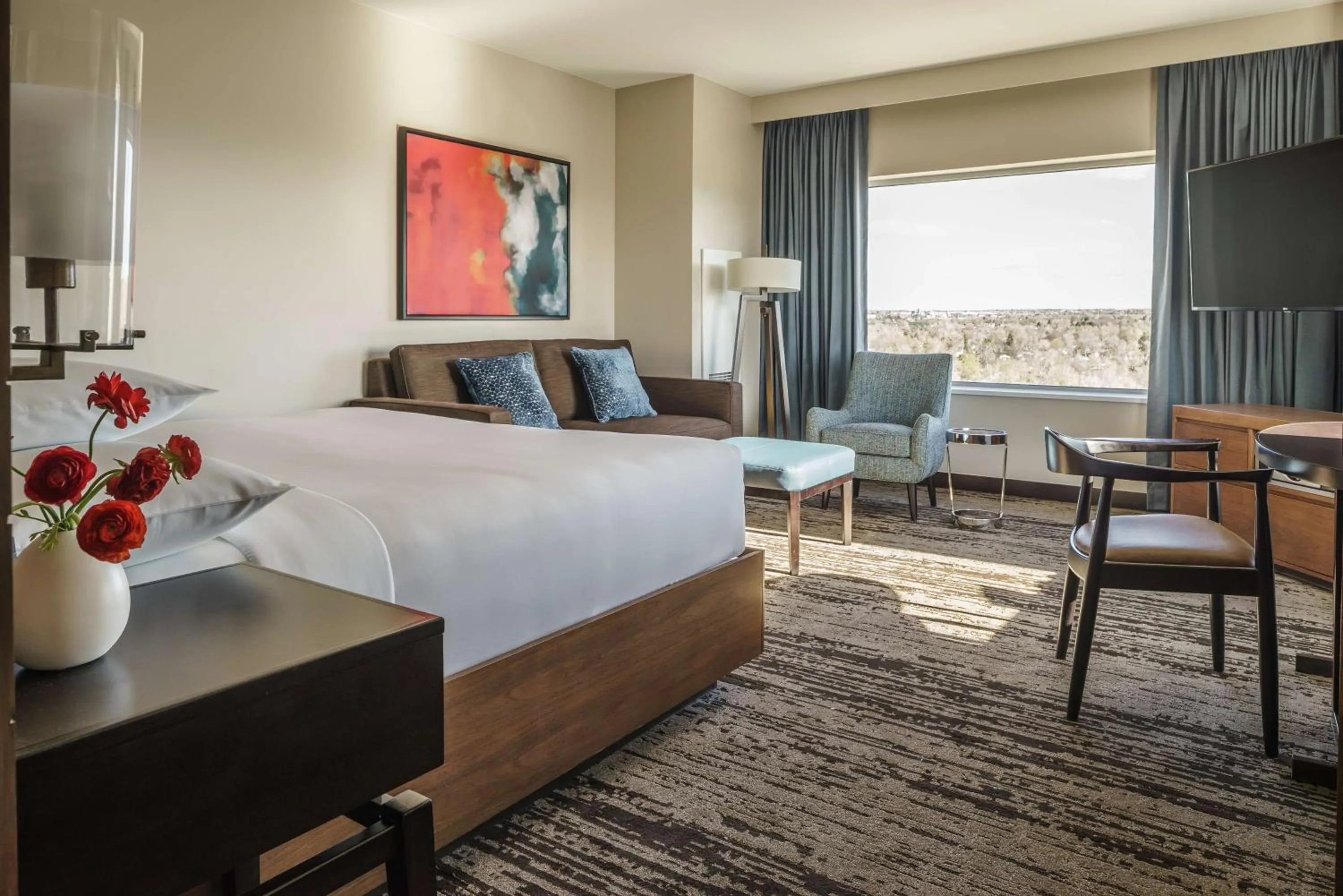 Photo of the whole room, Bed in Hyatt Regency Aurora-Denver Conference Center