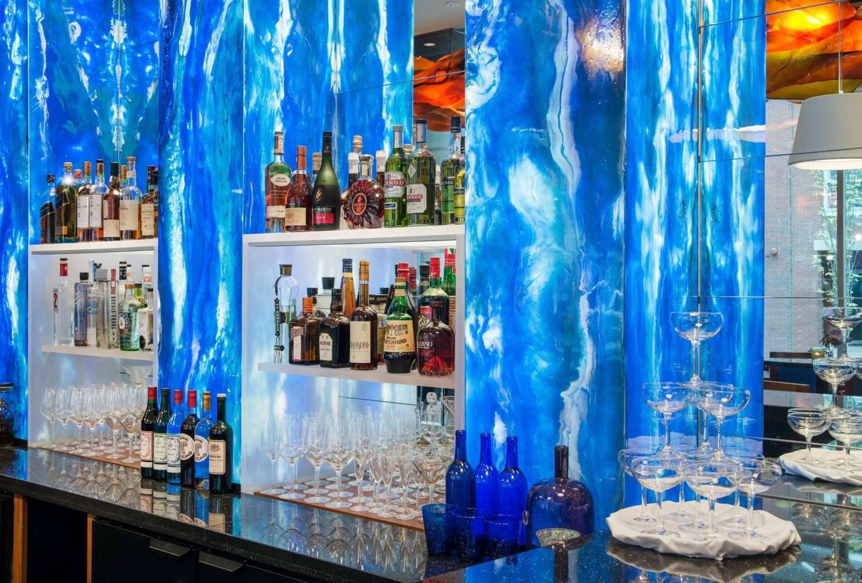 Lounge or bar in Hyatt Place Portland Downtown - Old Port Square