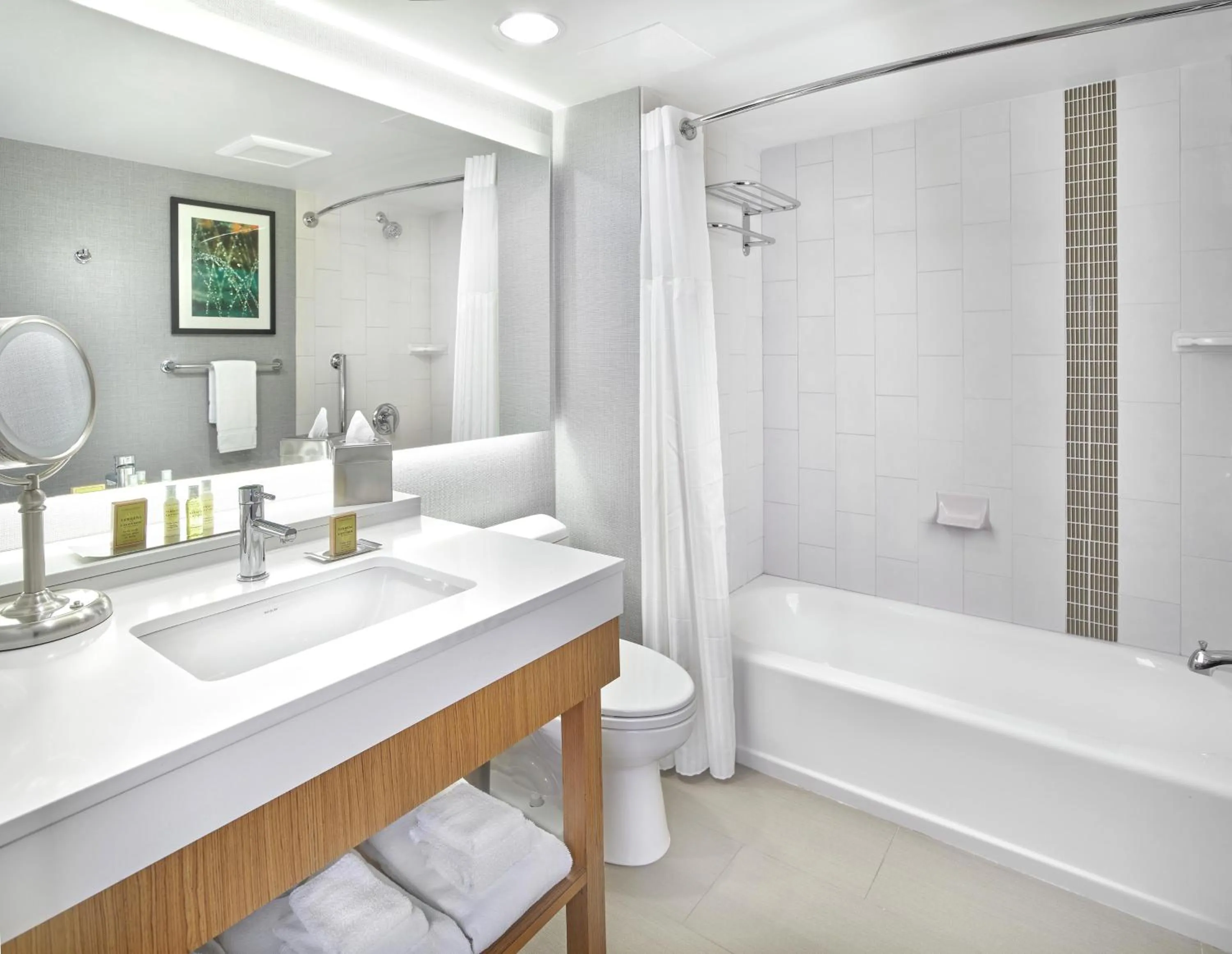 Bathroom, Bed in DoubleTree by Hilton Edmonton Downtown