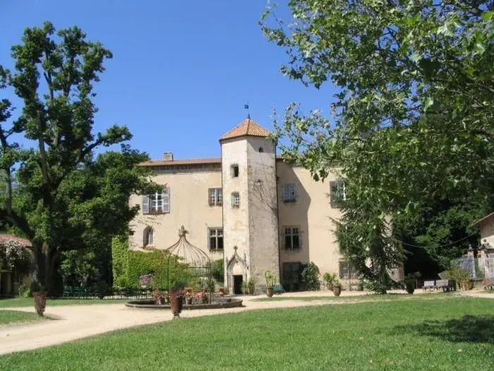 Chateau De La Chassaigne Chateau De La Chassaigne