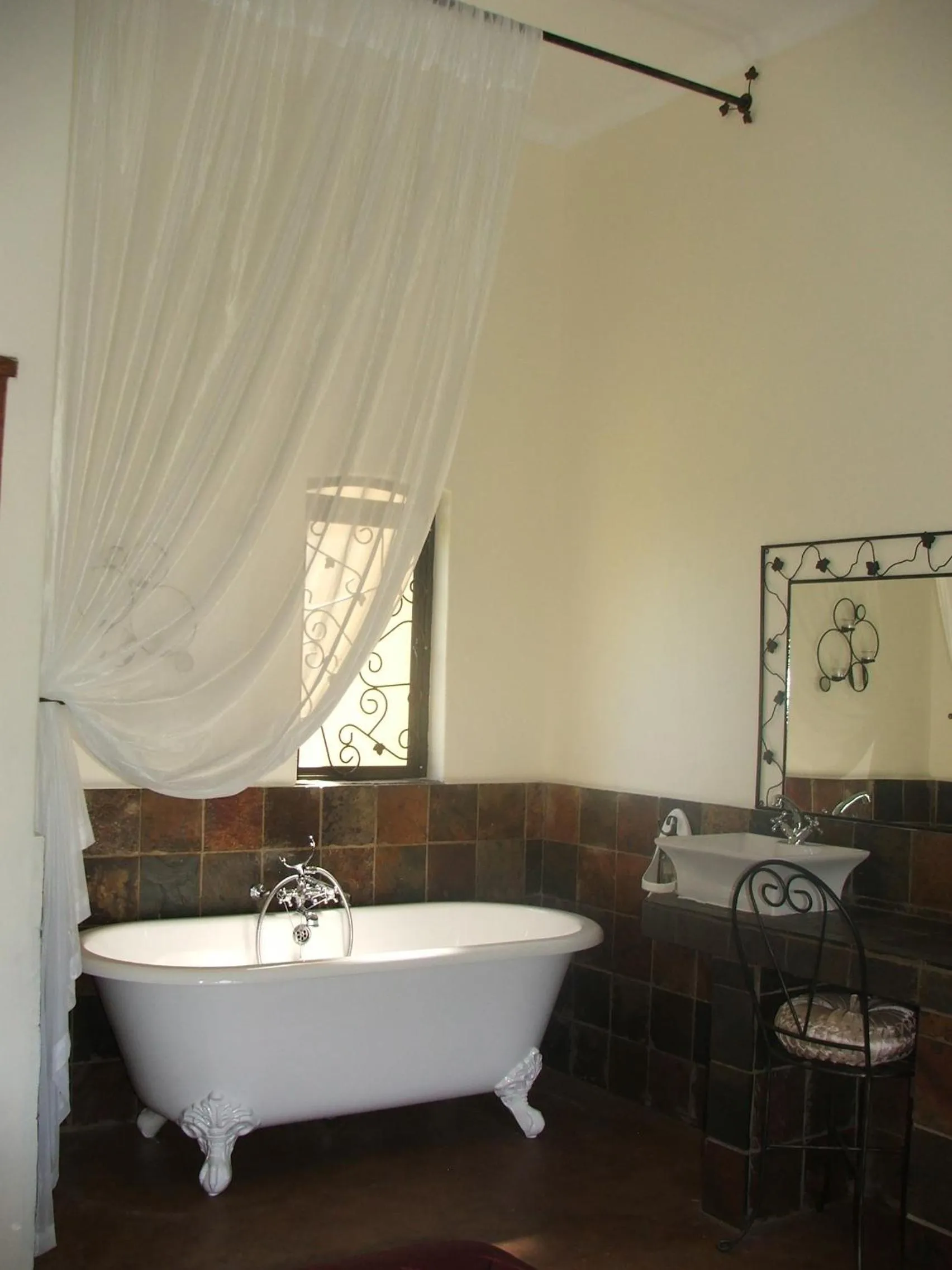 Bathroom in River Crossing