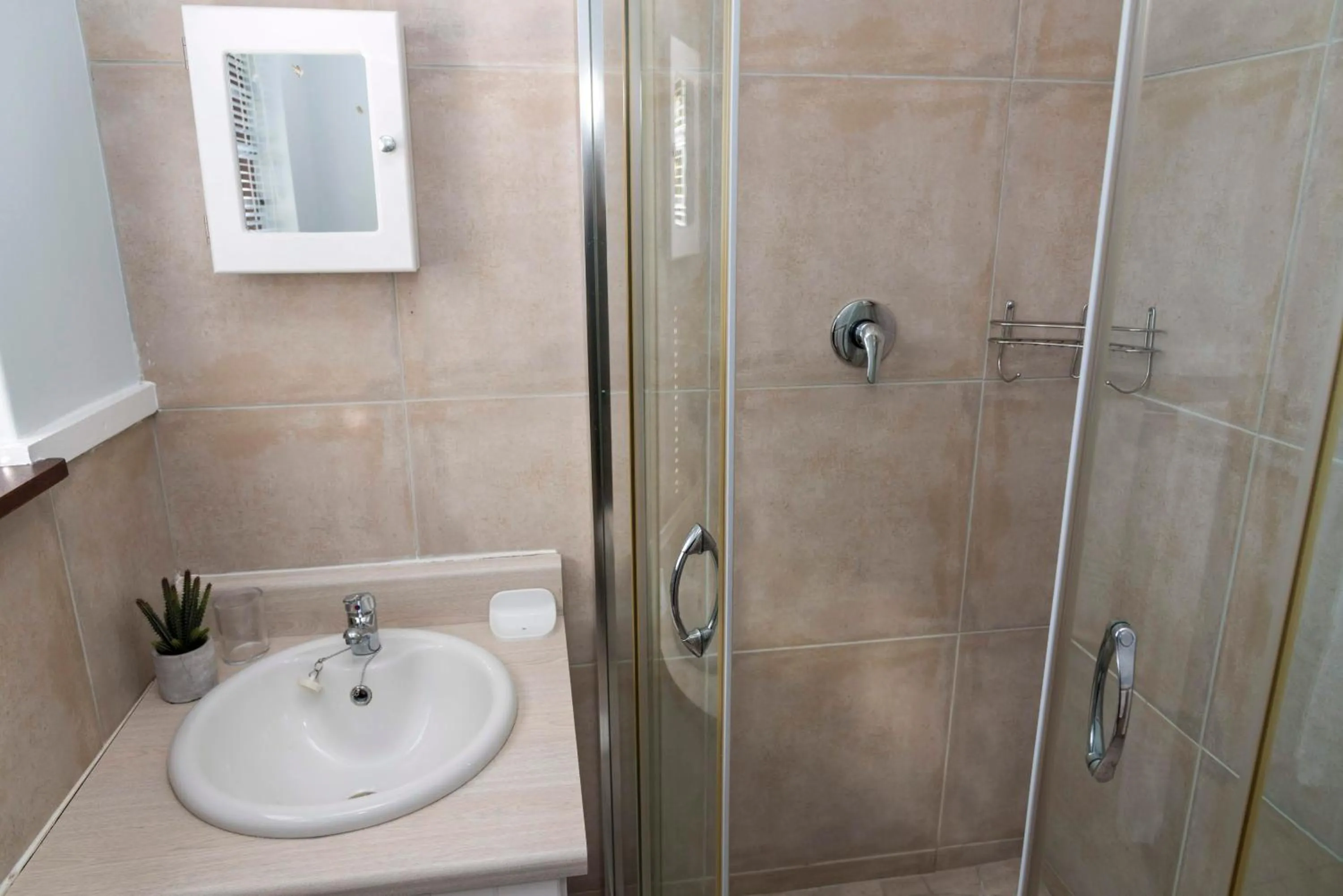 Bathroom in Brenton Breakers