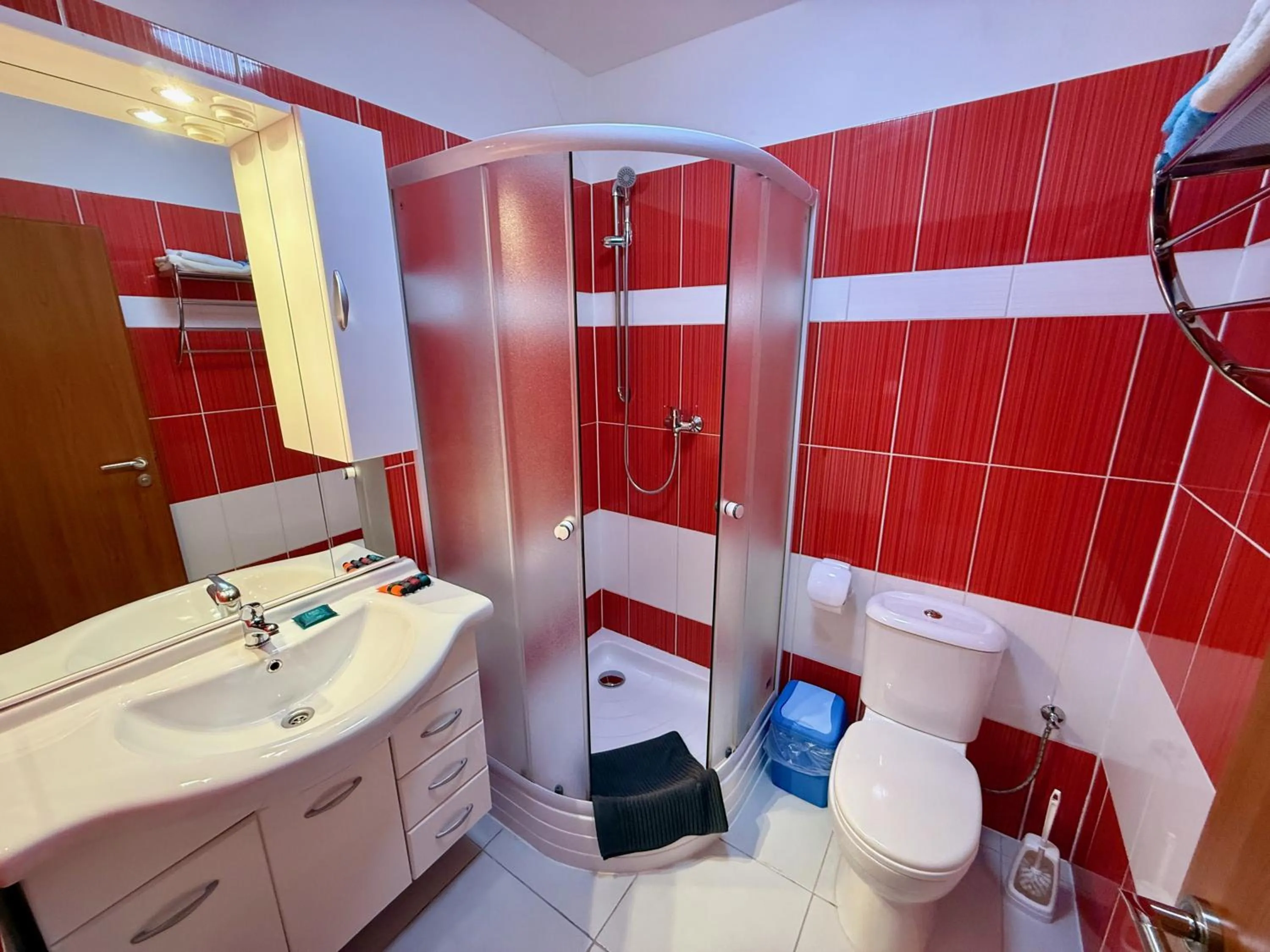 Shower in Hotel CAVOK letiště Příbram