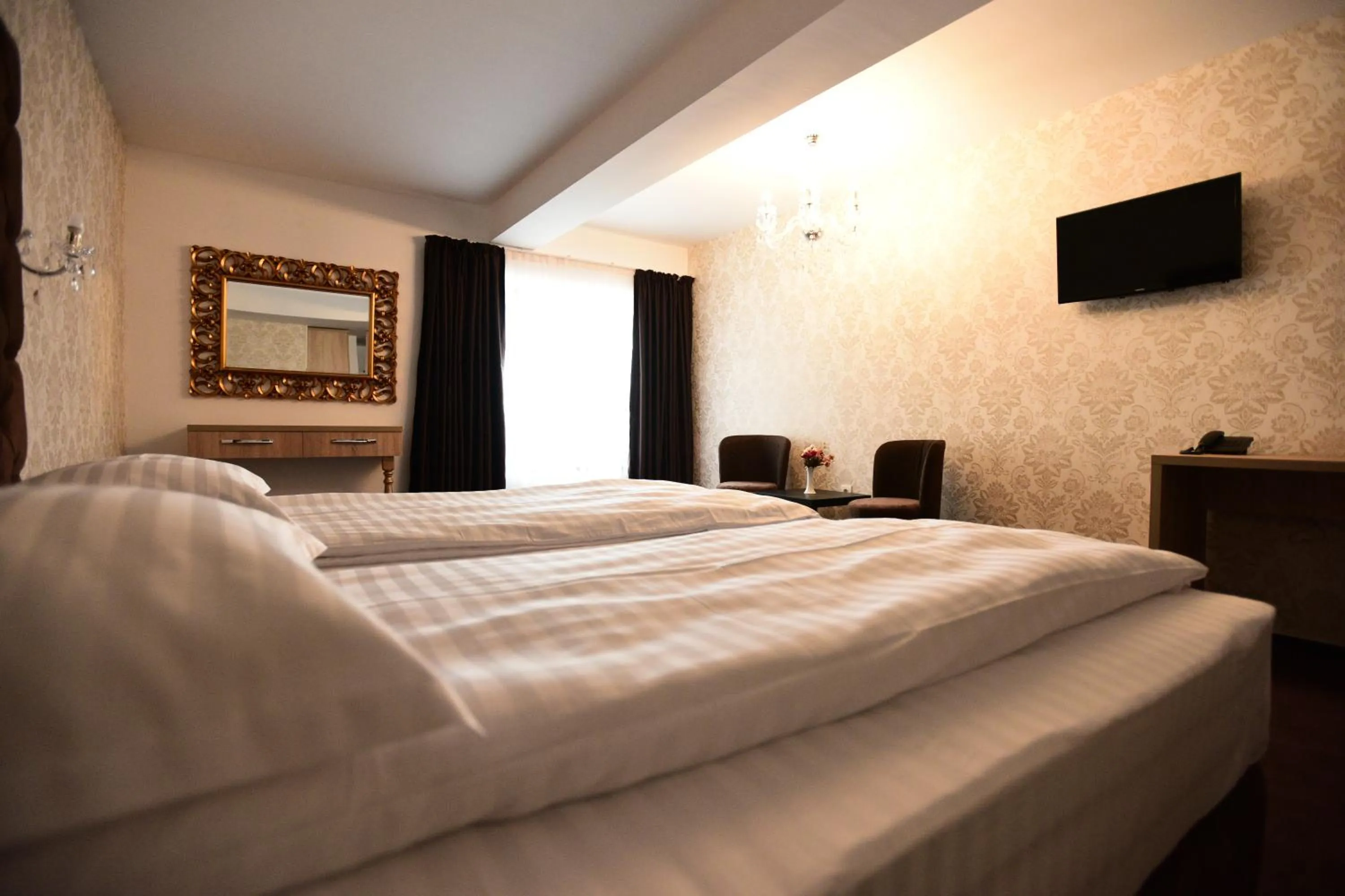 TV and multimedia, Bed in La Rocca Boutique Hotel