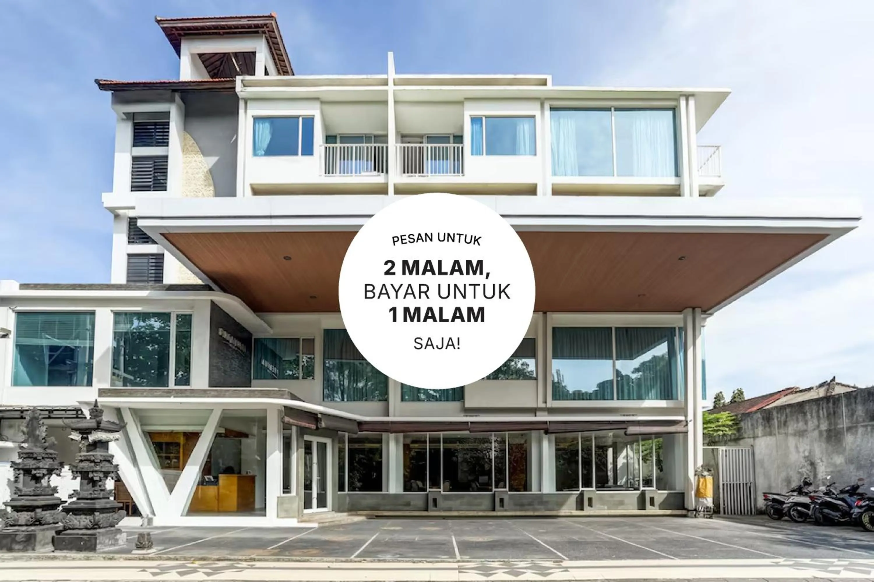 Facade/entrance in Collection O Legian Near Pantai Kuta Formerly Premium Legian