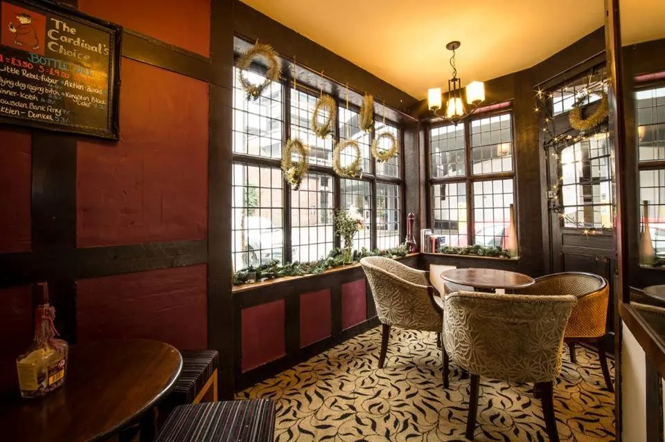 Lounge or bar in The Cardinals Hat