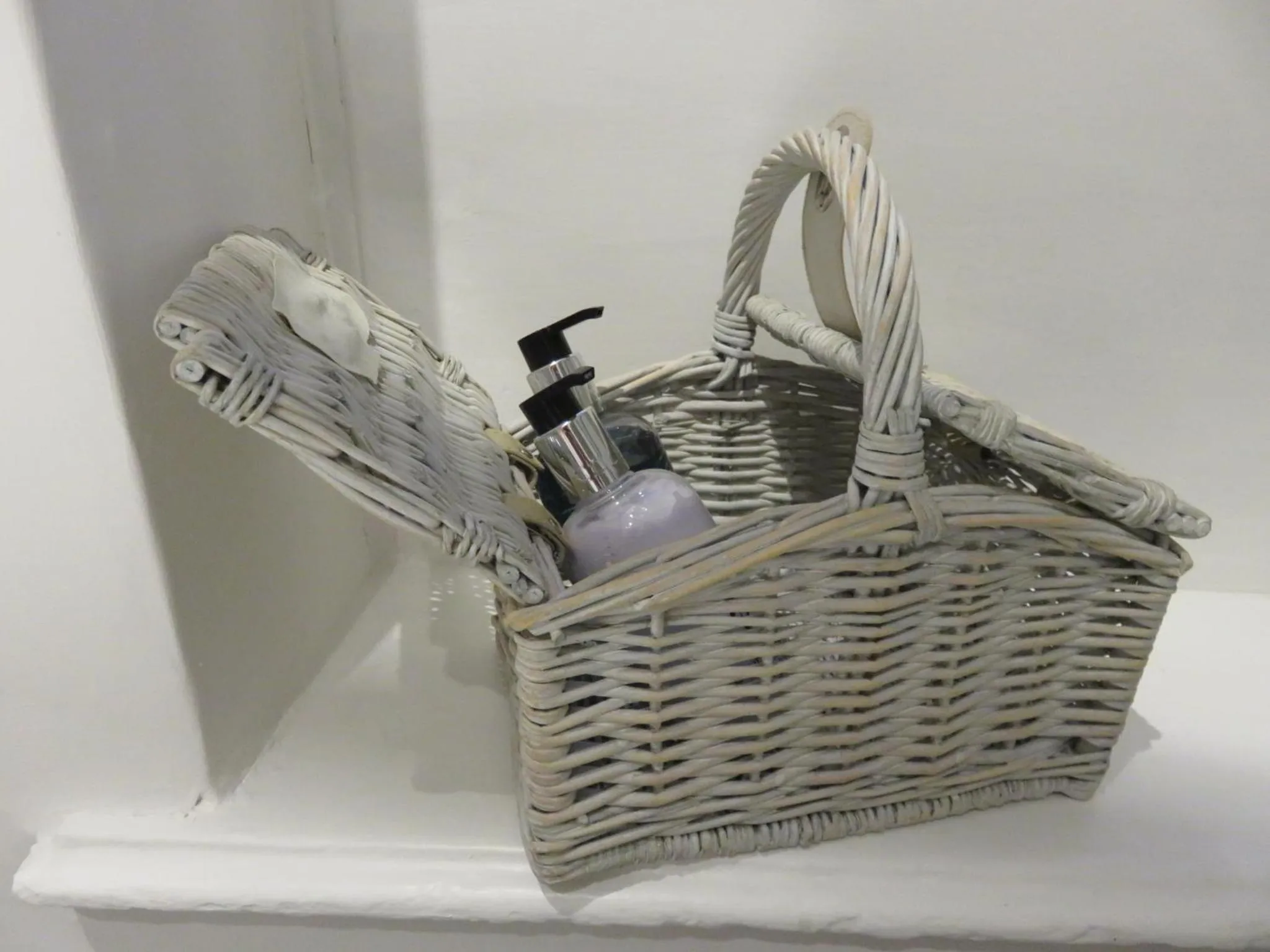 Decorative detail in The Cardinals Hat