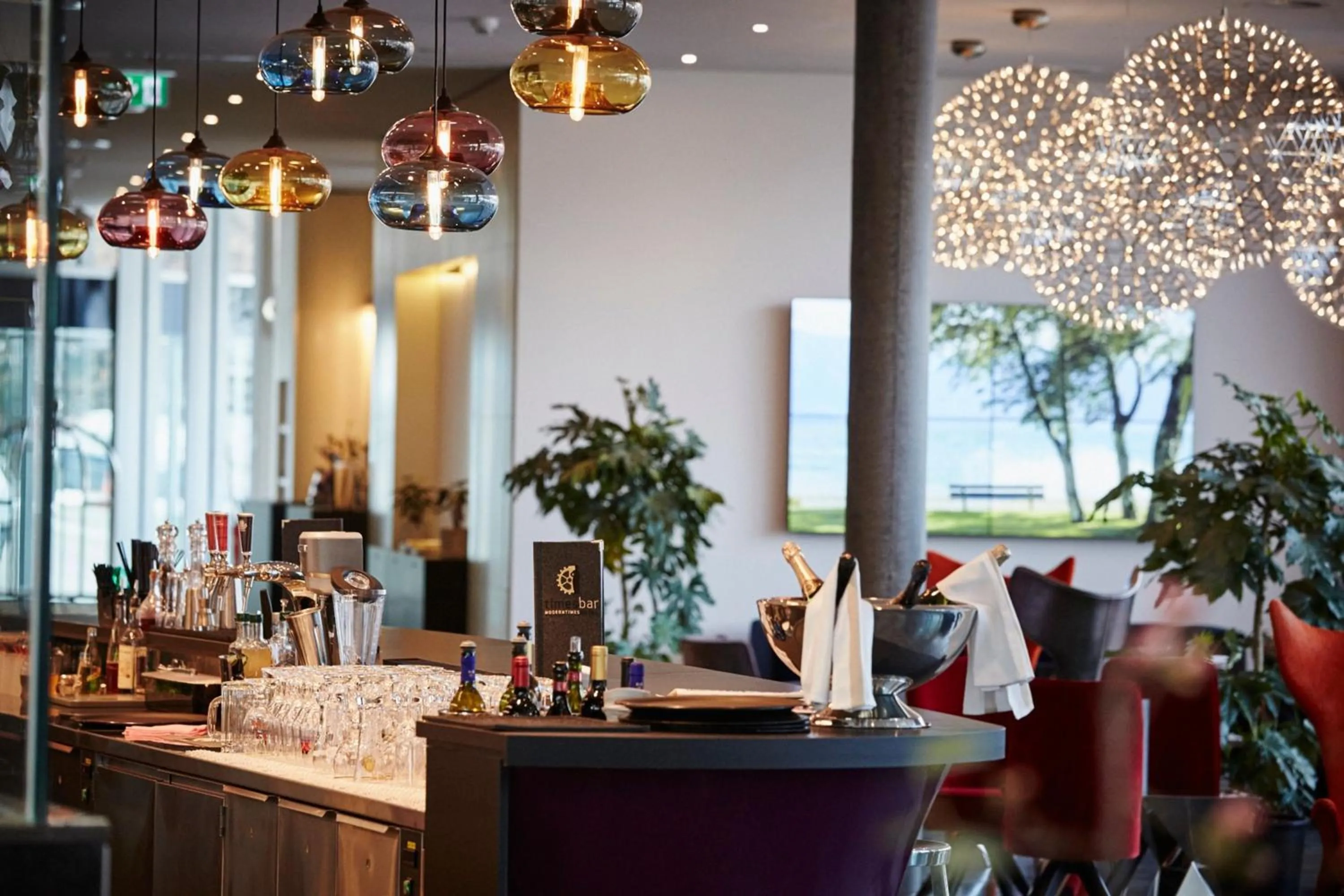 Lounge or bar in Modern Times Hotel, Vevey, A Tribute Portfolio Hotel