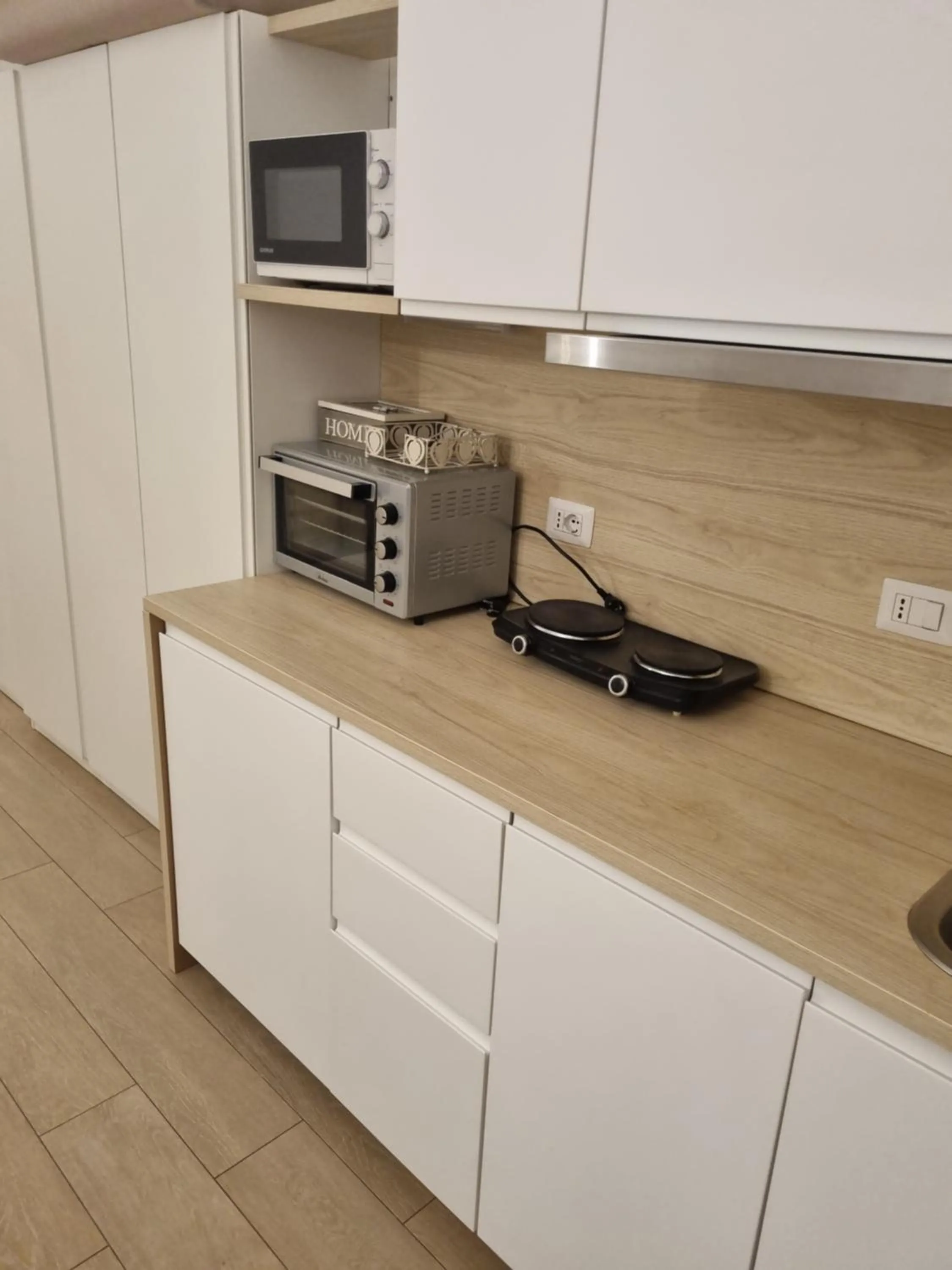 Kitchen or kitchenette in La Casetta di Ely