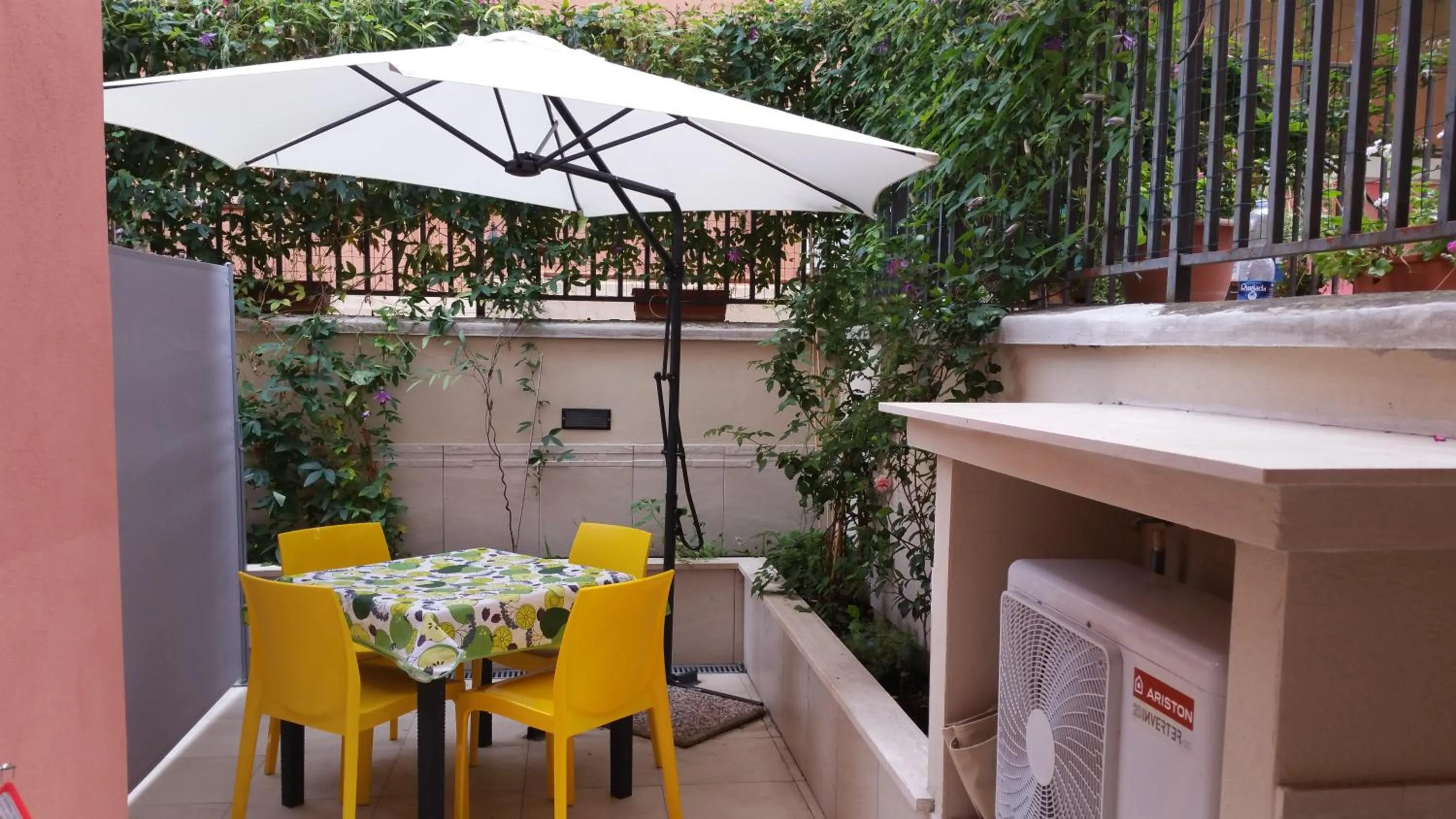 Patio in La Casetta di Ely