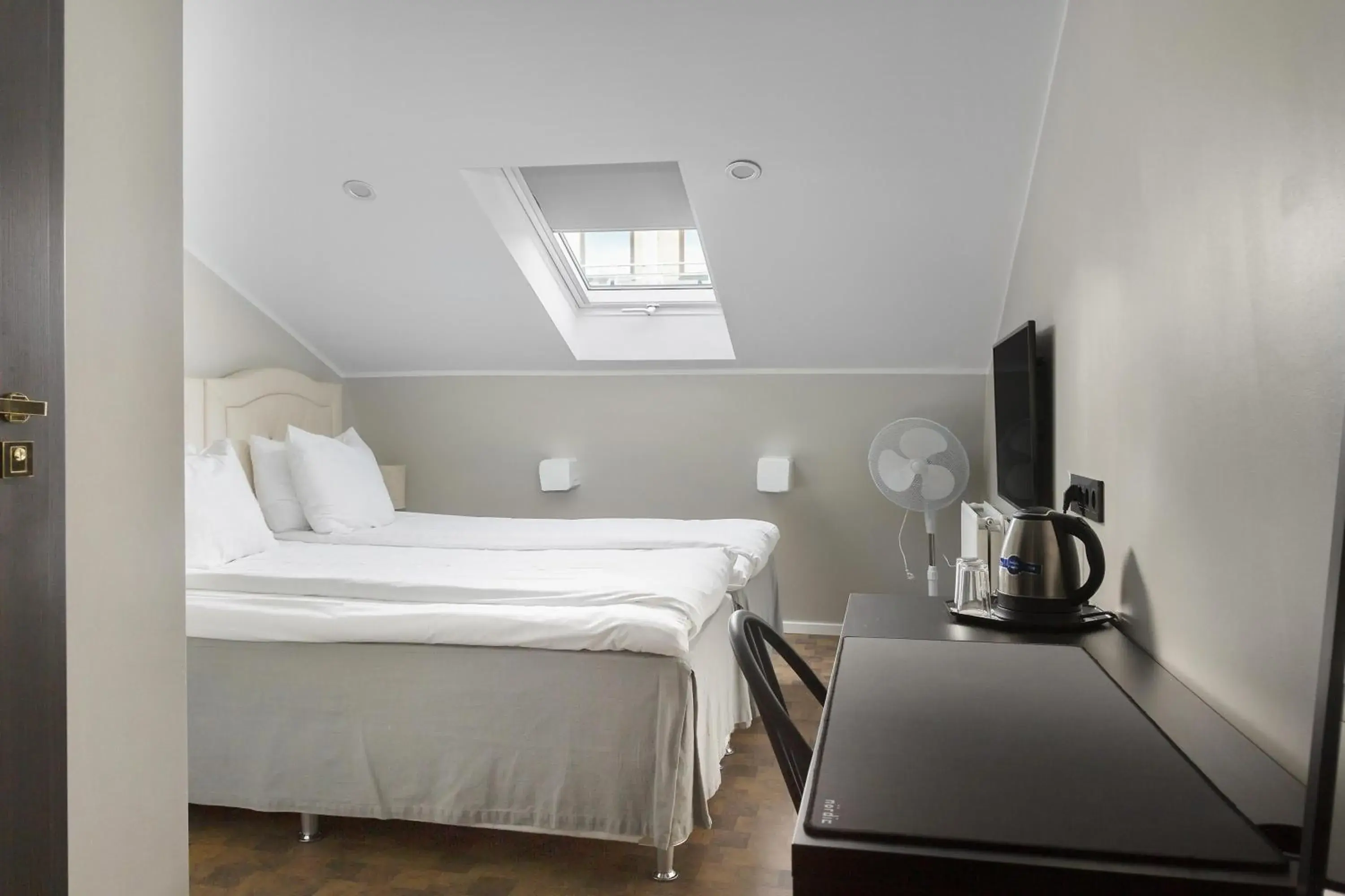 Economy Twin Room - Non-Smoking in Hotel Hötorget, BW Signature Collection Economy Twin Room - Non-Smoking in Hotel Hötorget, BW Signature Collection