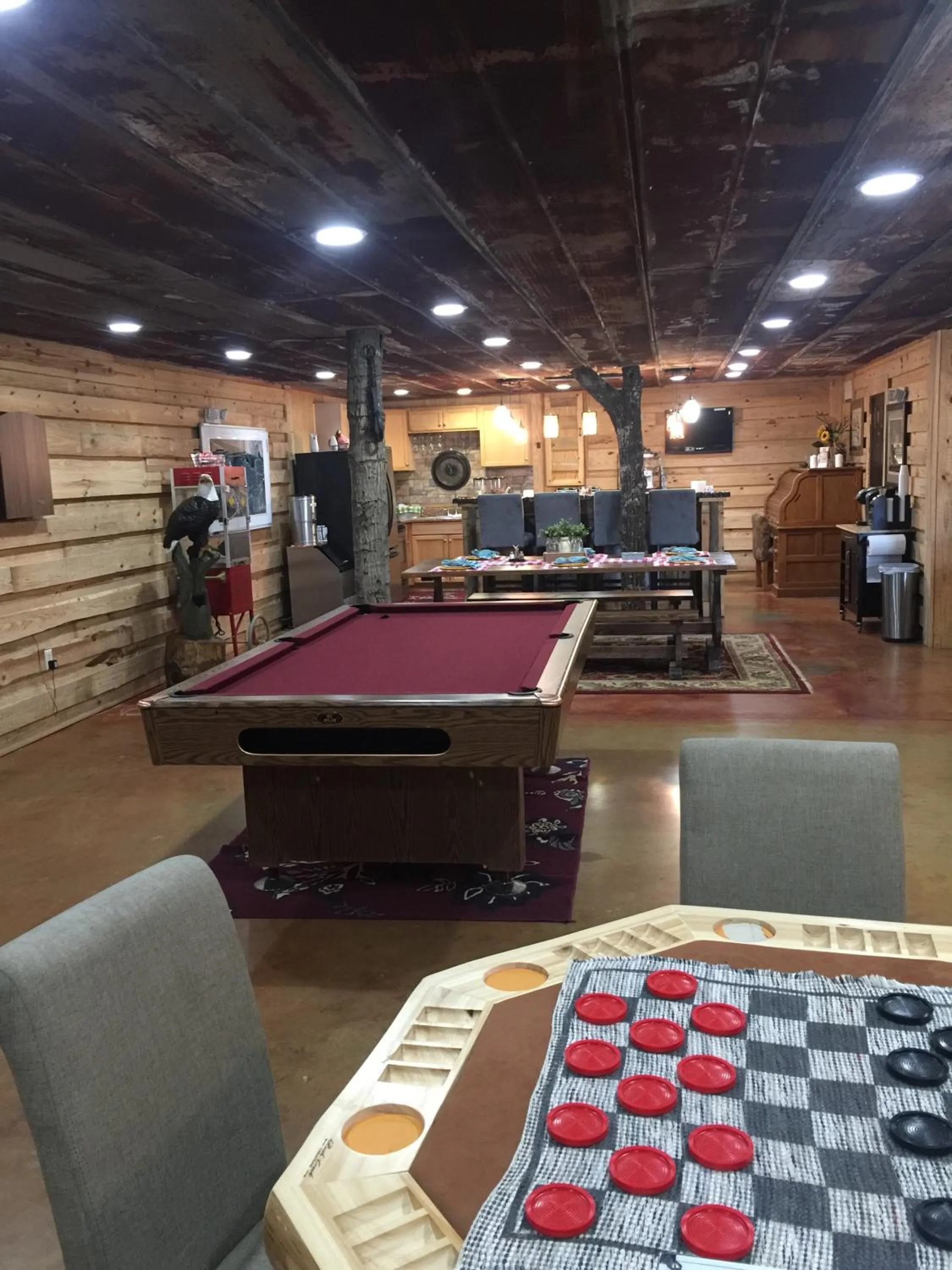 Billiard in Red Fern Plantation Lodge