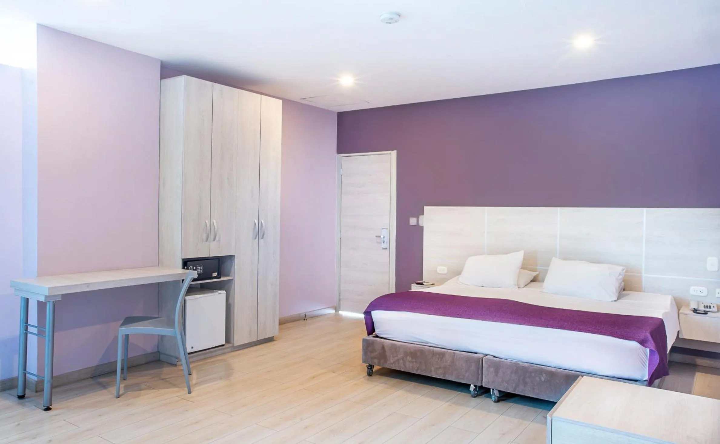 Bedroom, Bed in Hotel Santorini Casablanca Resort