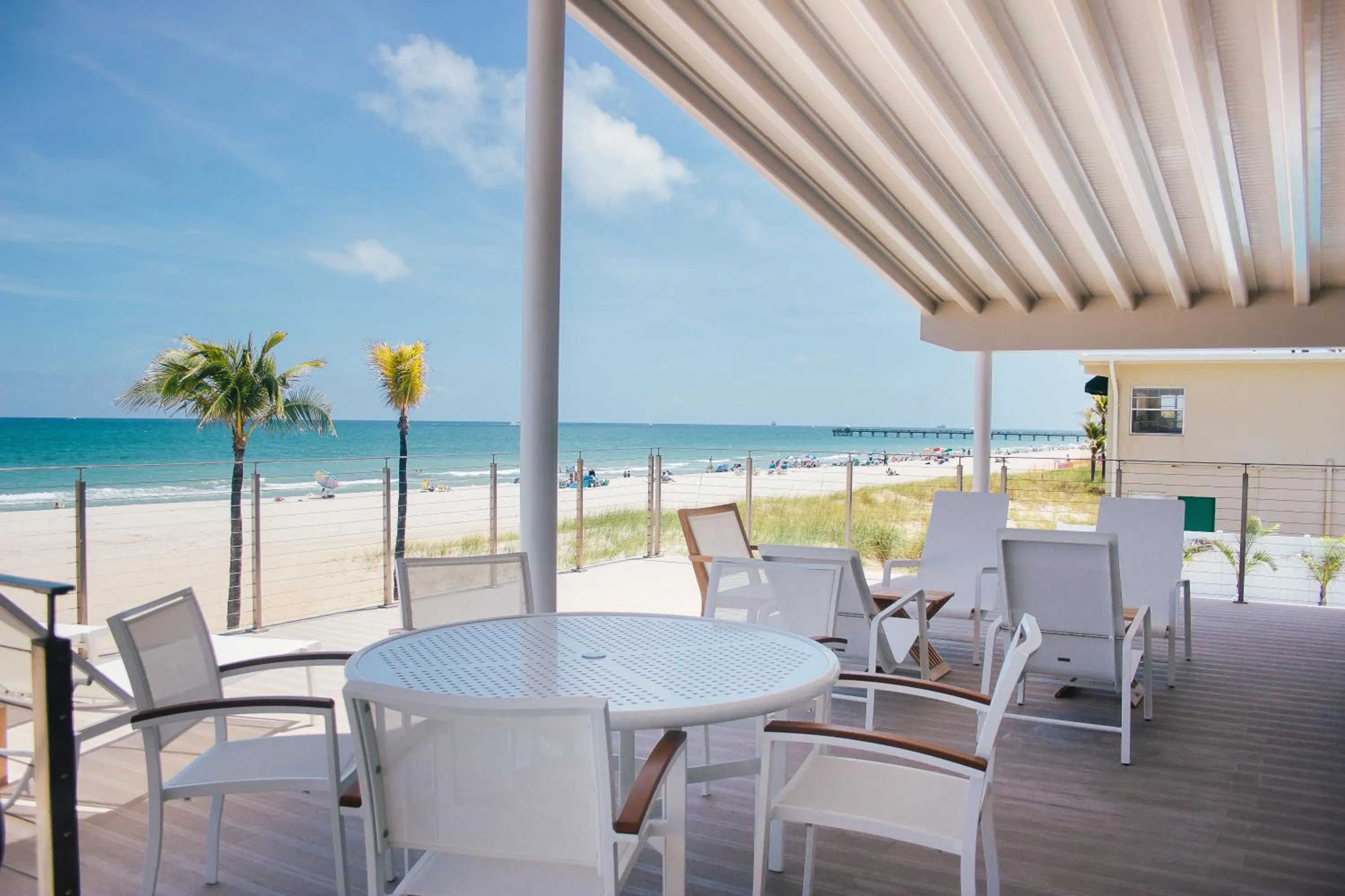 Balcony/Terrace in Tides Inn Hotel