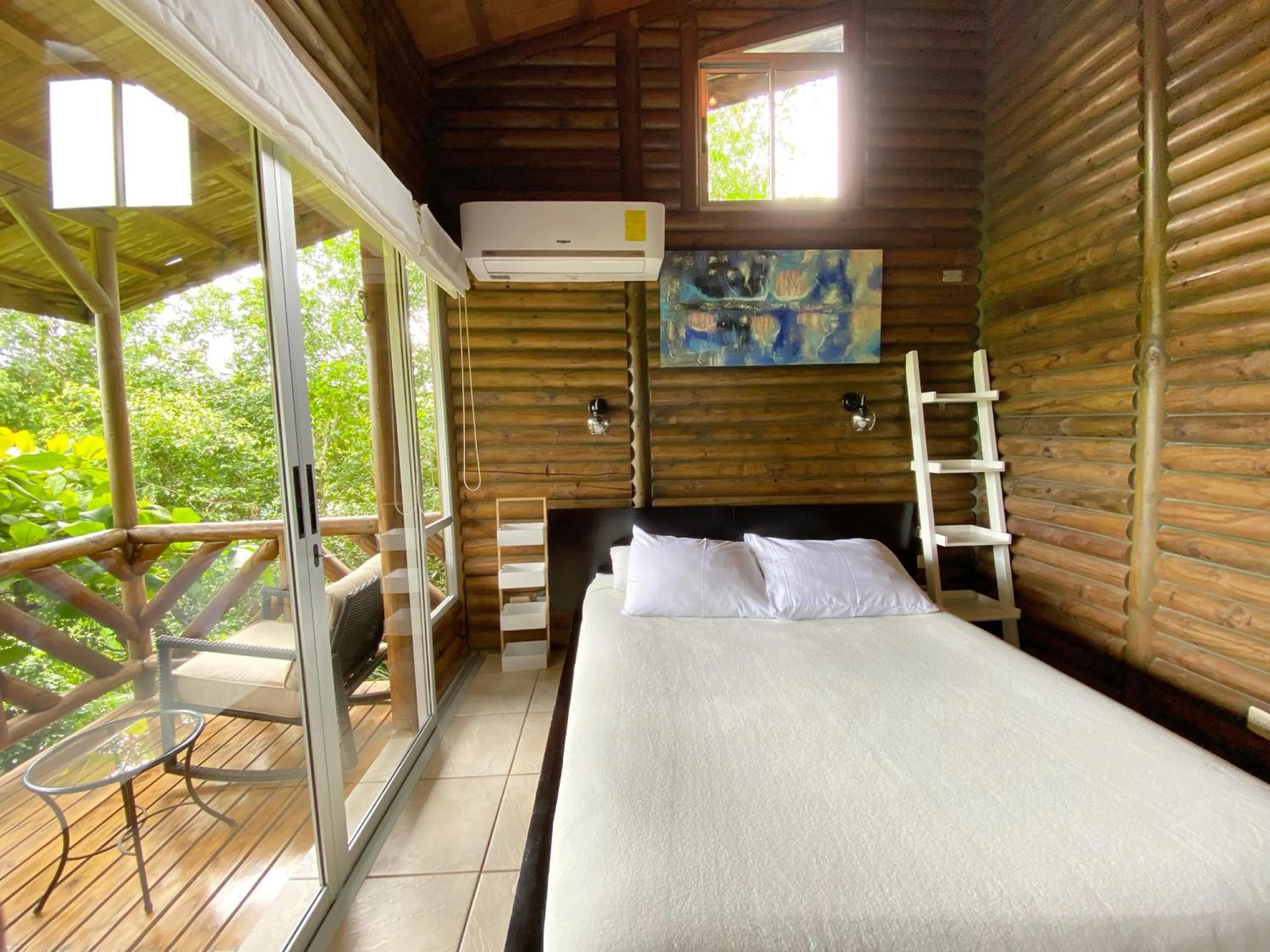 Bed in Horizon Hotel & Yoga center