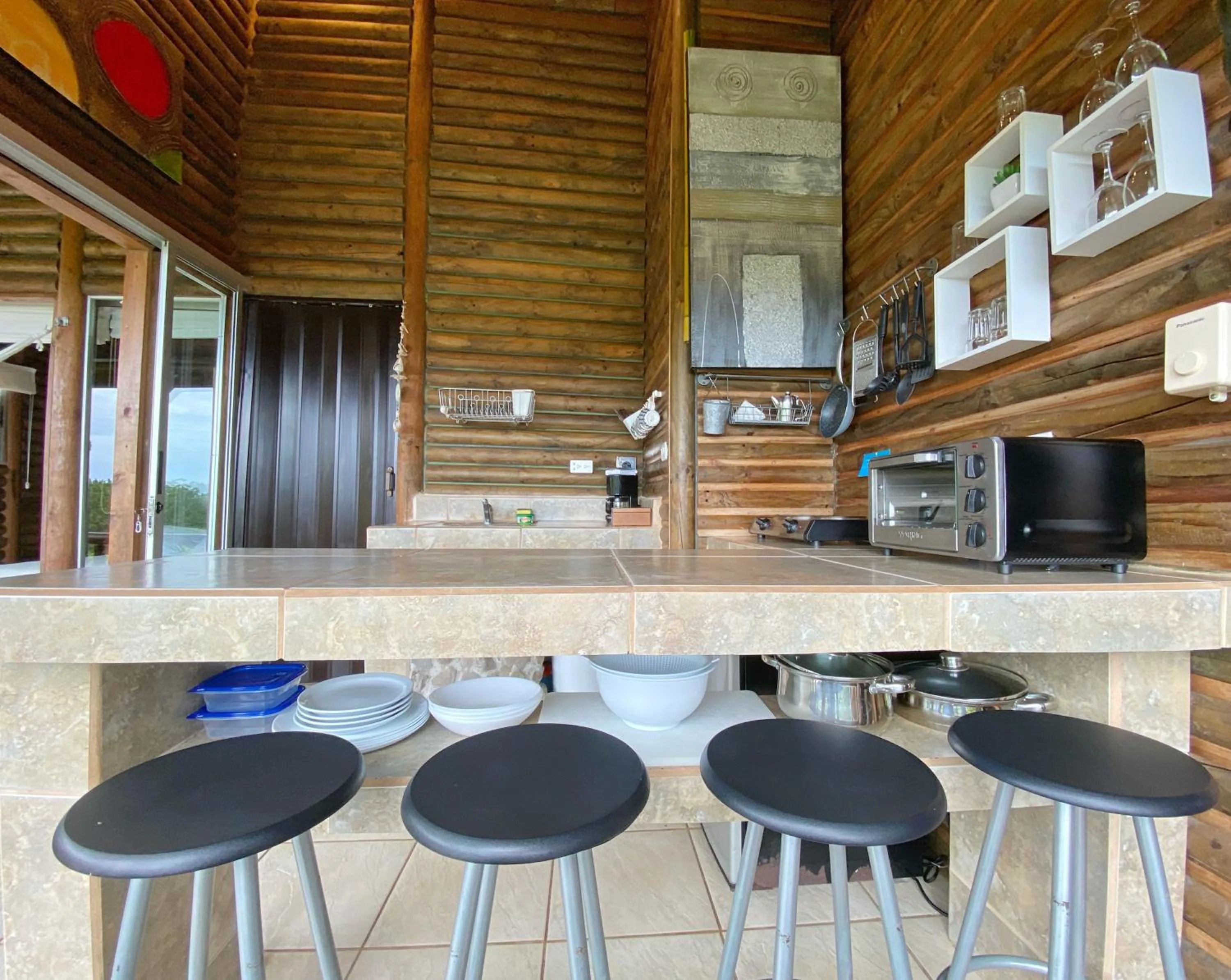 Lounge or bar in Horizon Hotel & Yoga center