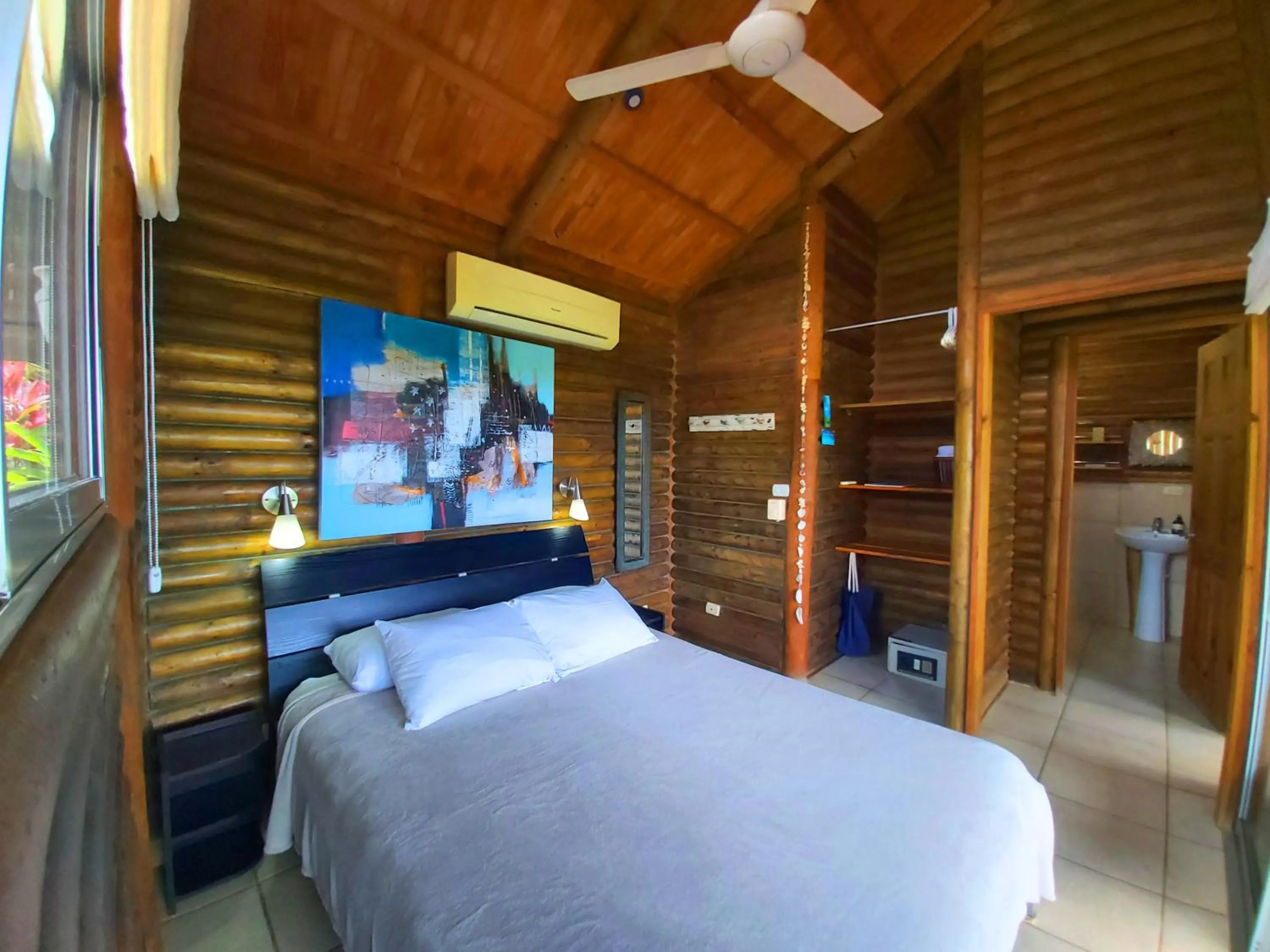 Bedroom, Bed in Horizon Hotel & Yoga center