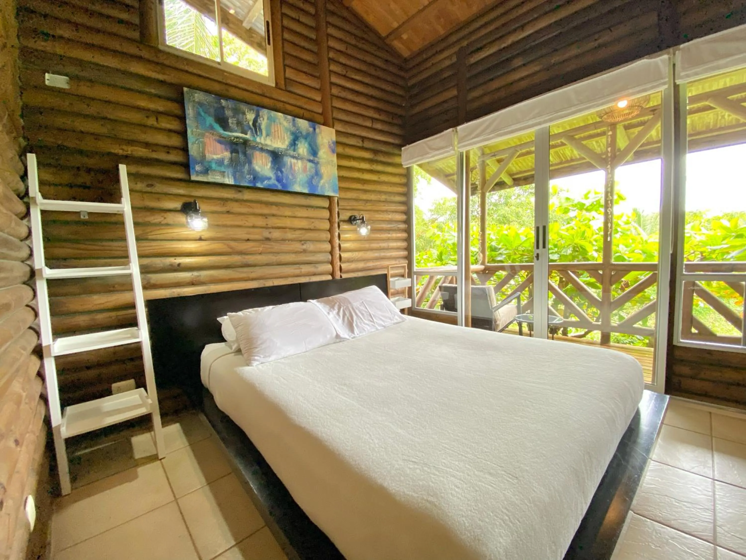 Bed in Horizon Hotel & Yoga center