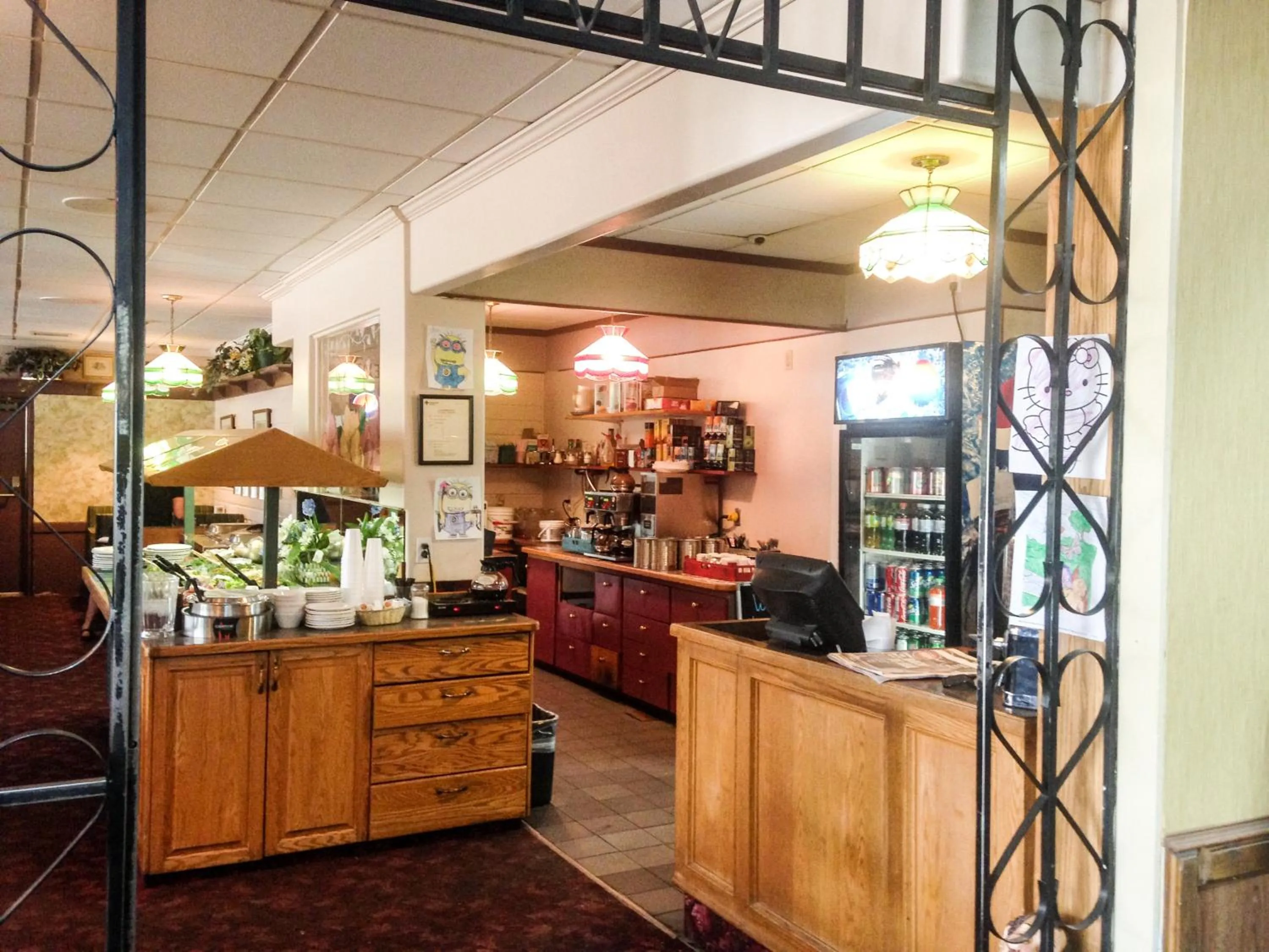 Restaurant/places to eat in Fox Creek Inn