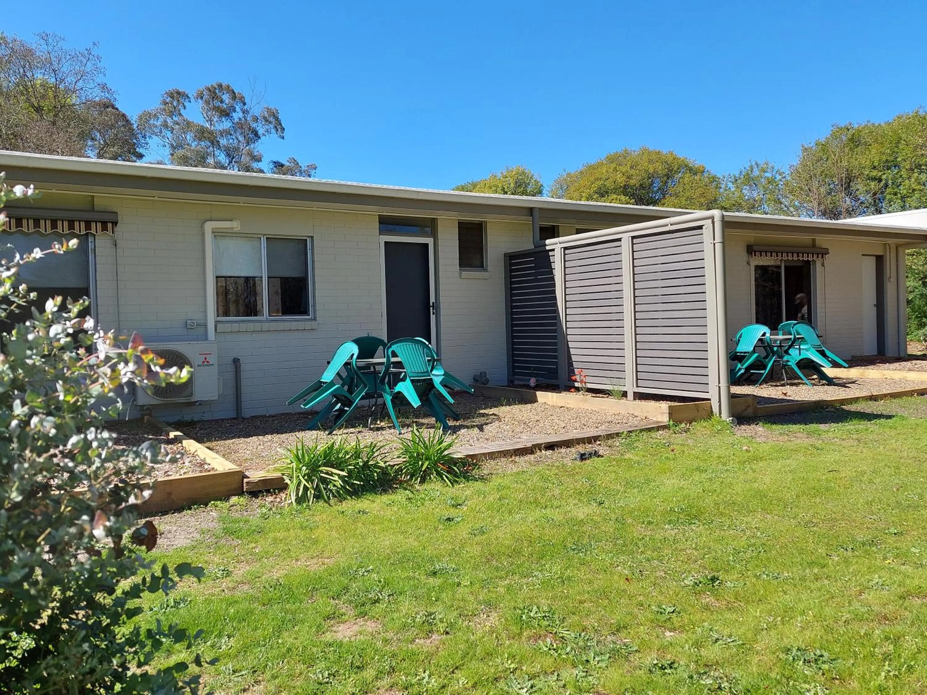 Property building in Restaway Holiday Units