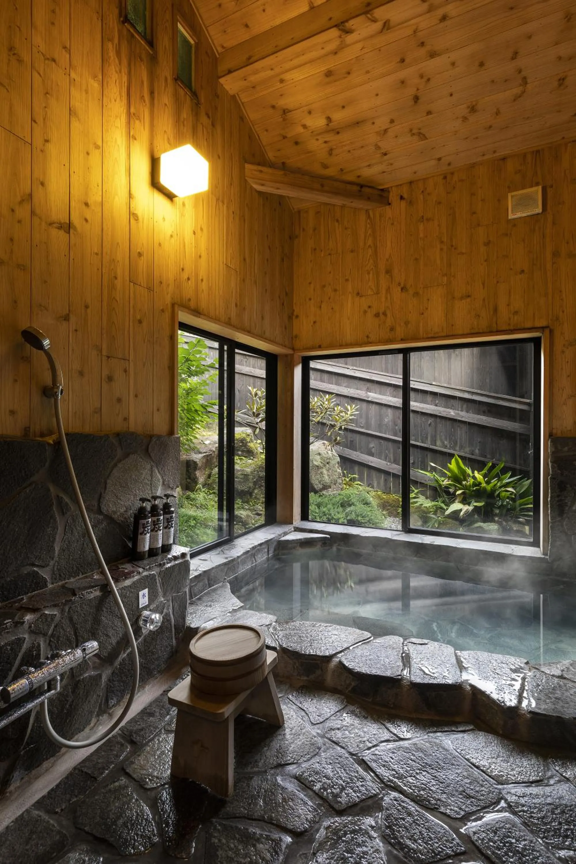 Hot Tub in Yufuin Yufusaryo