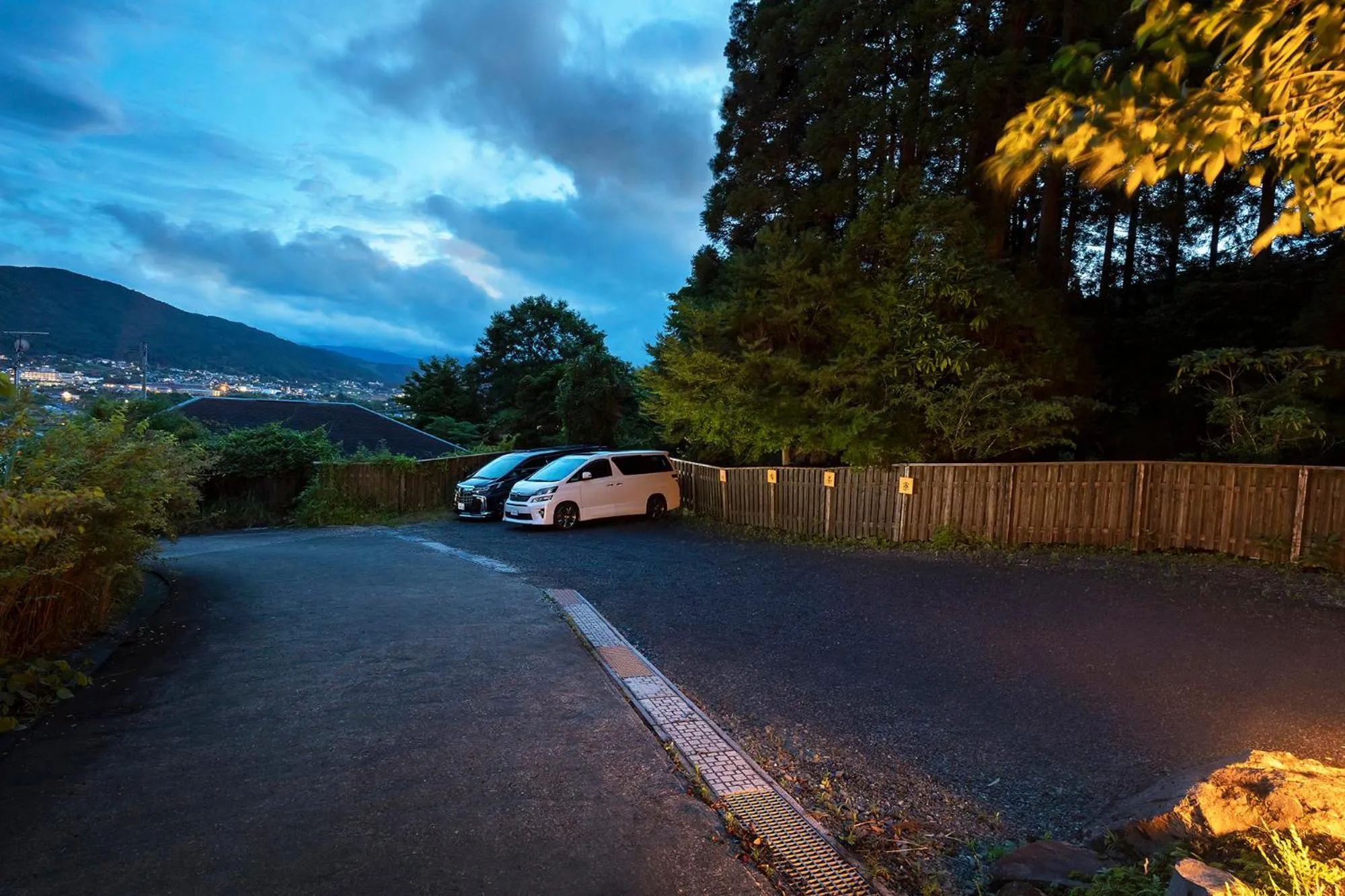 Parking in Yufuin Yufusaryo