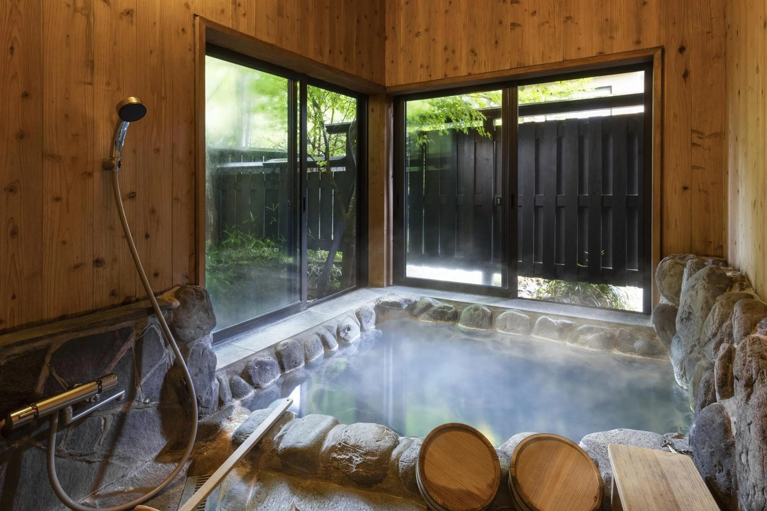 Hot Tub in Yufuin Yufusaryo