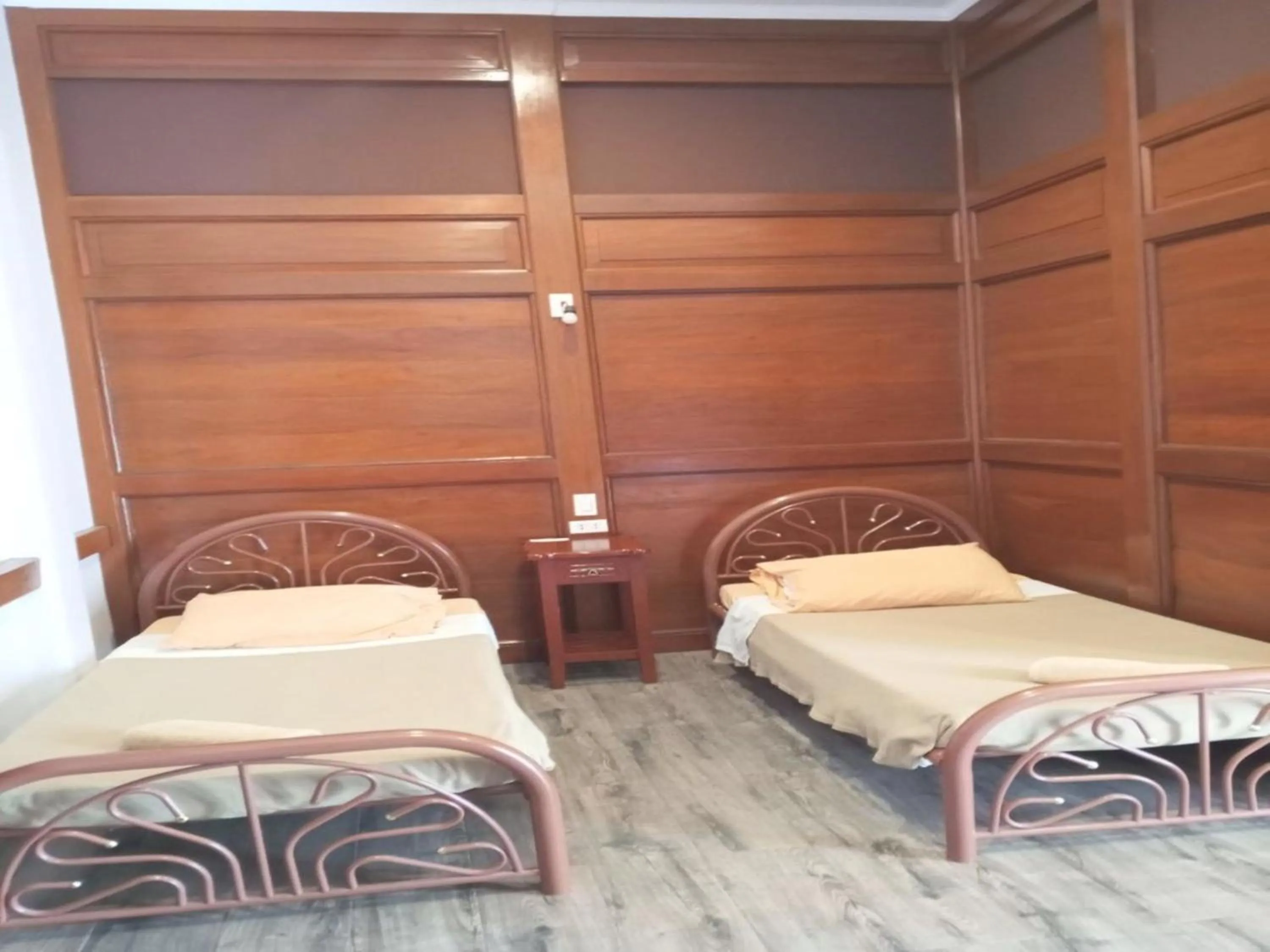Deluxe Twin Room in Casa Tentay Iloilo City
