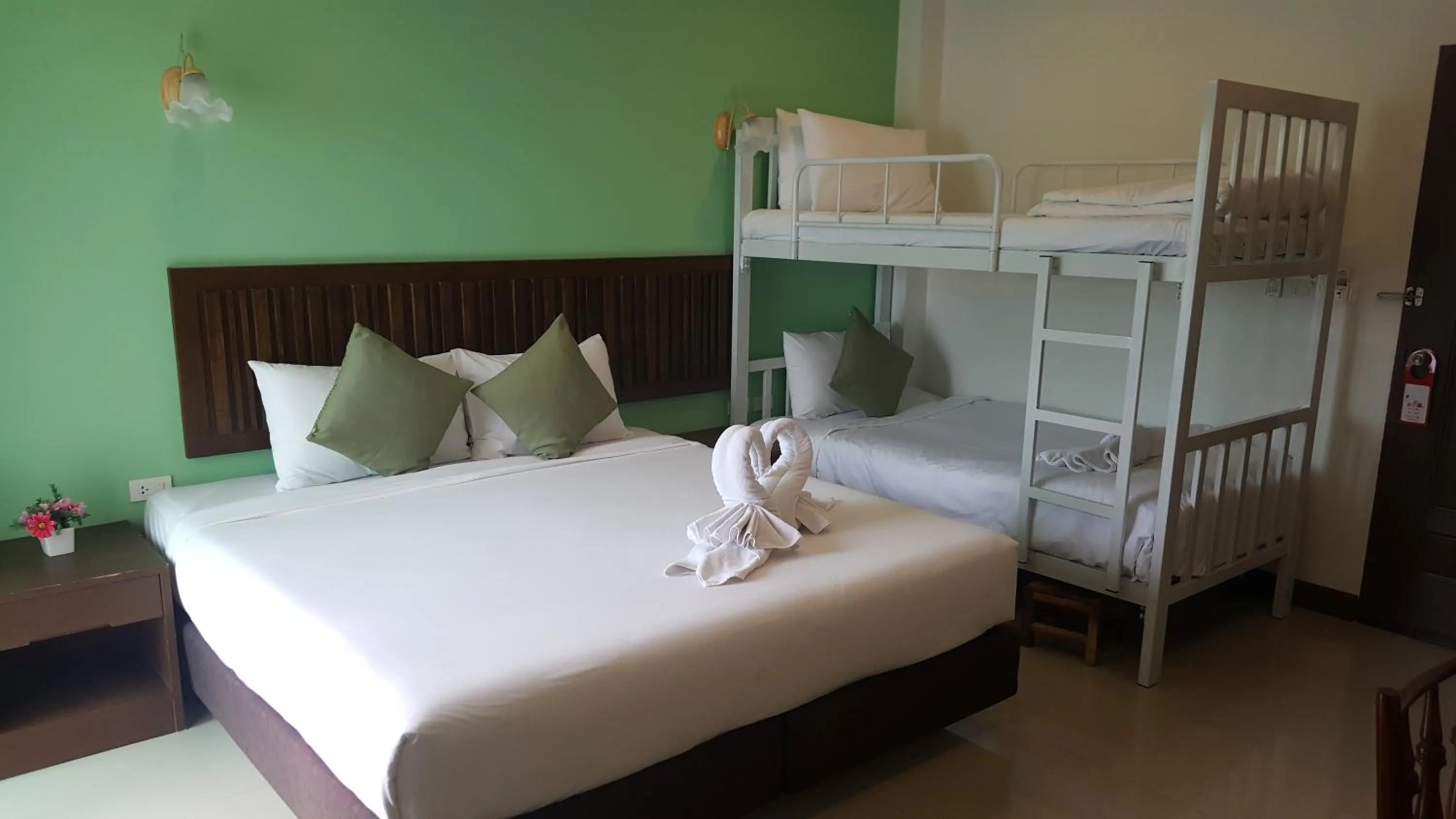 bunk bed, Bed in BS Airport at Phuket