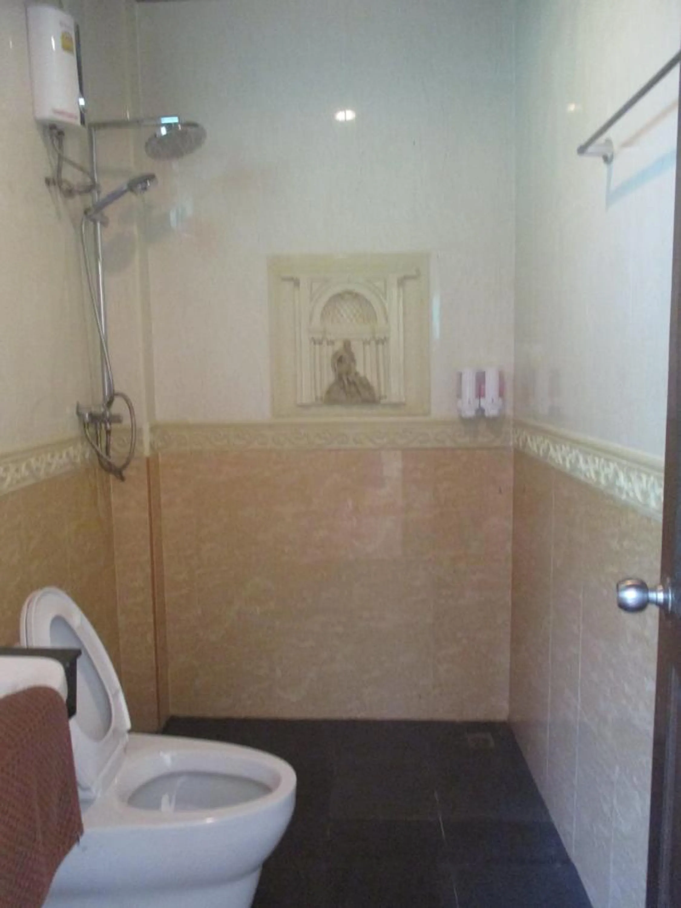 Bathroom in Phi Phi Green House & Sunsky Hostel