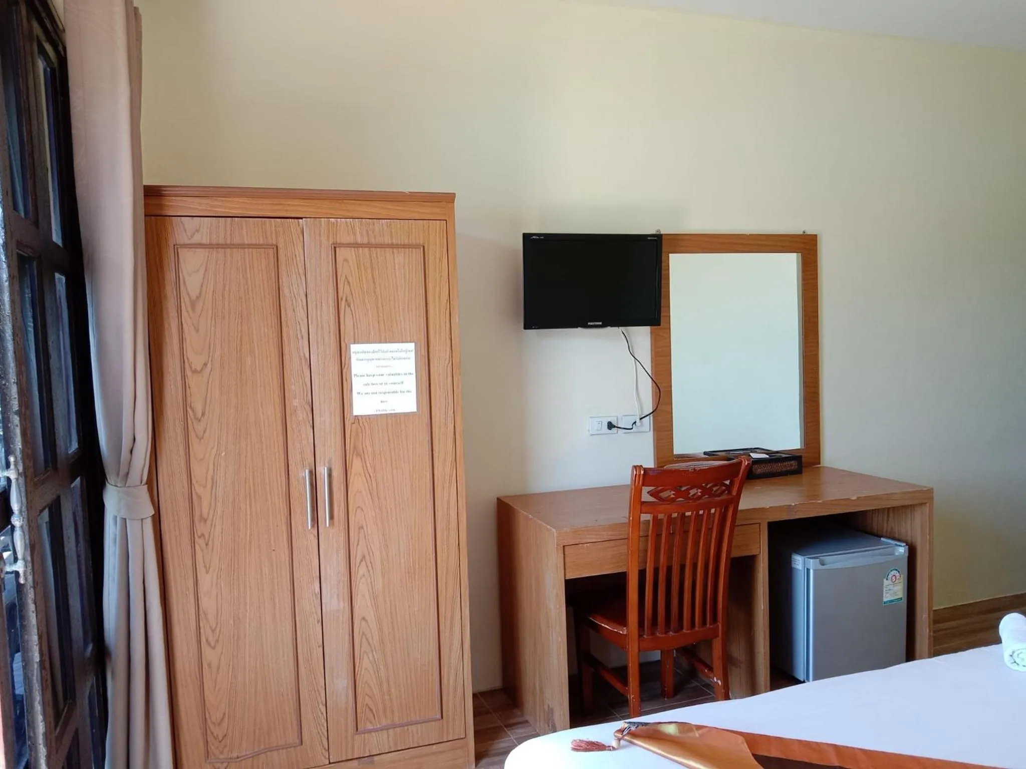 Phi Phi Green House & Sunsky Hostel