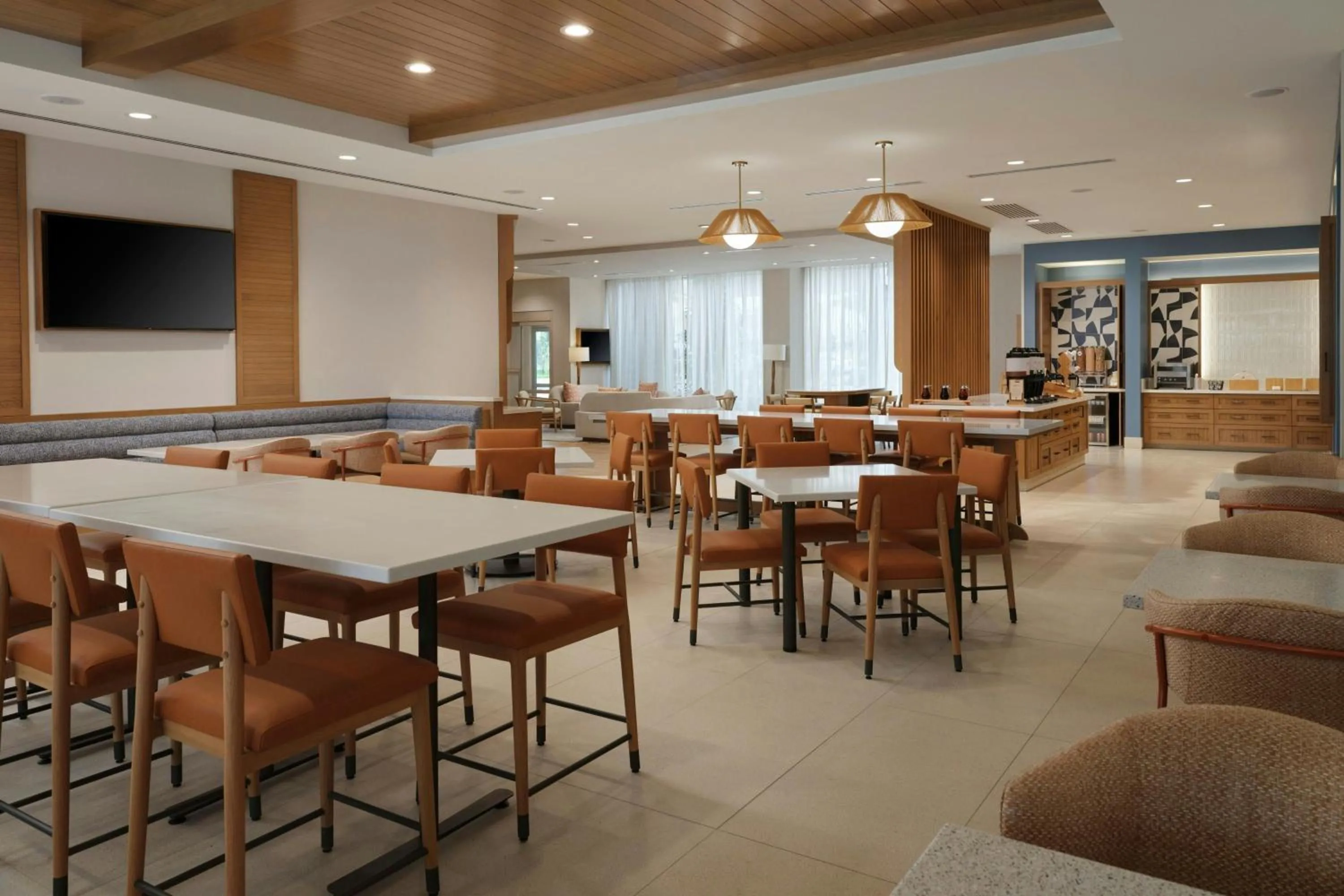 Breakfast in SpringHill Suites by Marriott Ventura Oxnard