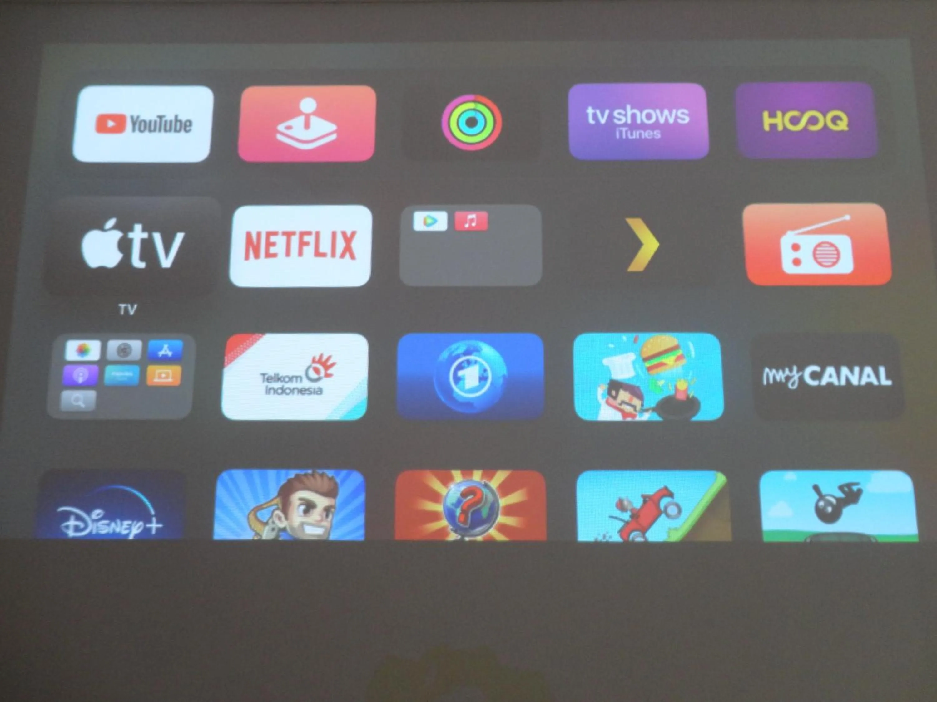 TV and multimedia in Anema Wellness & Resort Gili Lombok - Diving Center PADI