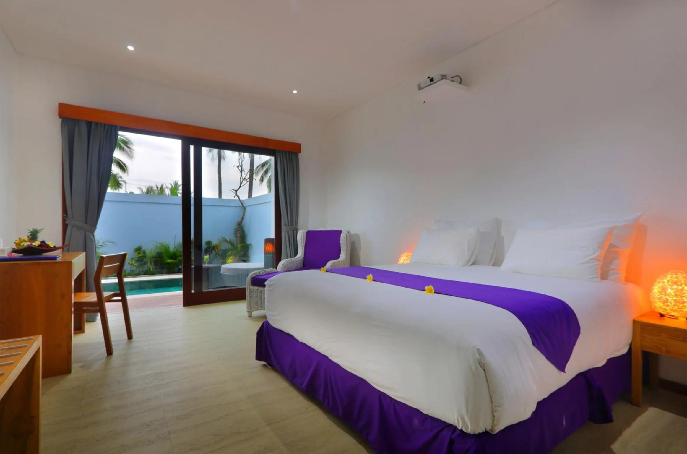 People, Bed in Anema Wellness & Resort Gili Lombok - Diving Center PADI