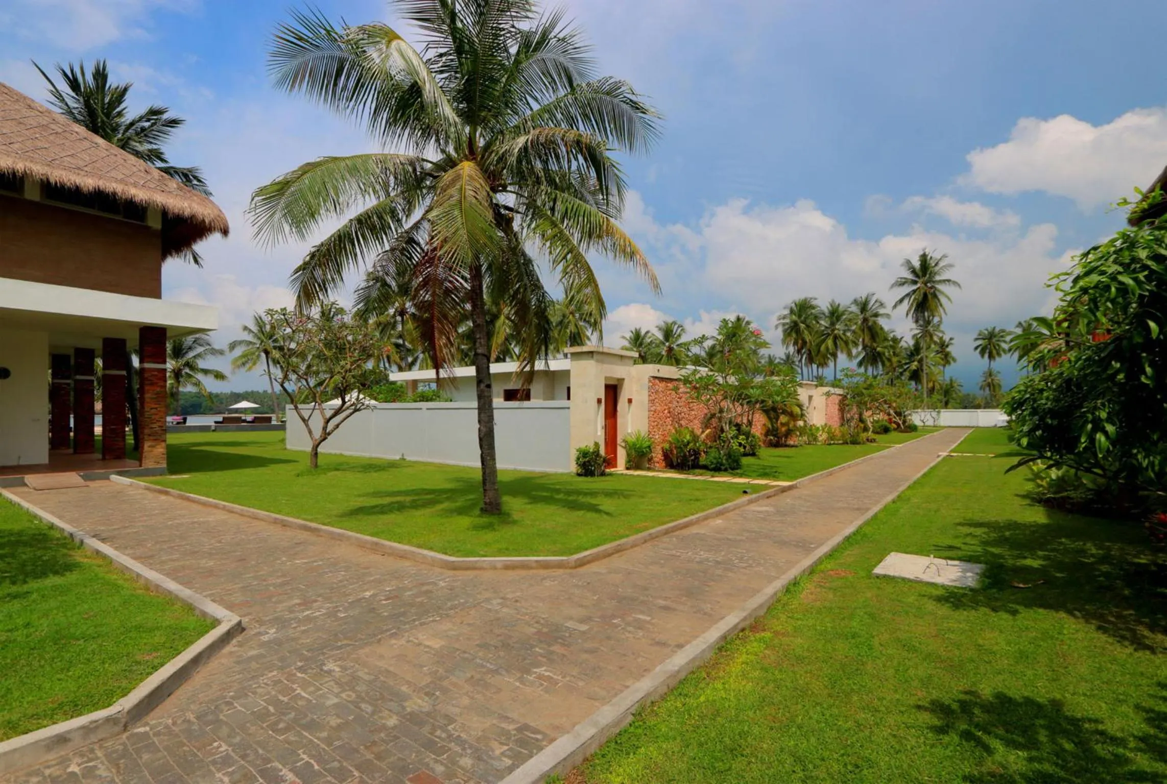 Street view in Anema Wellness & Resort Gili Lombok - Diving Center PADI
