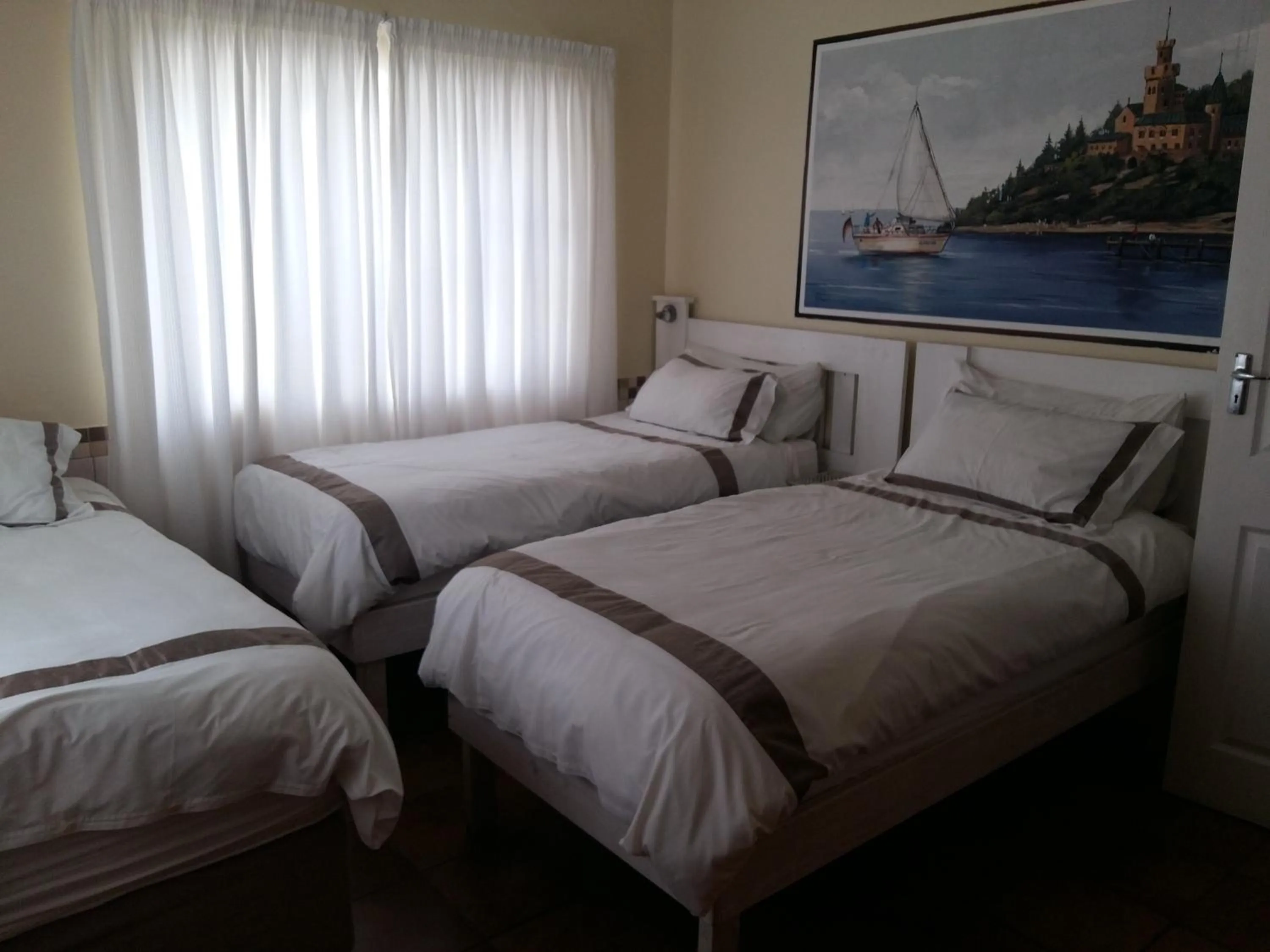 Bedroom in Alpine Inn