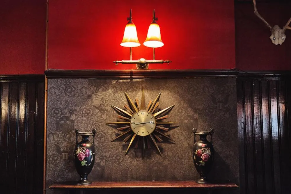 Decorative detail in Golden Eagle