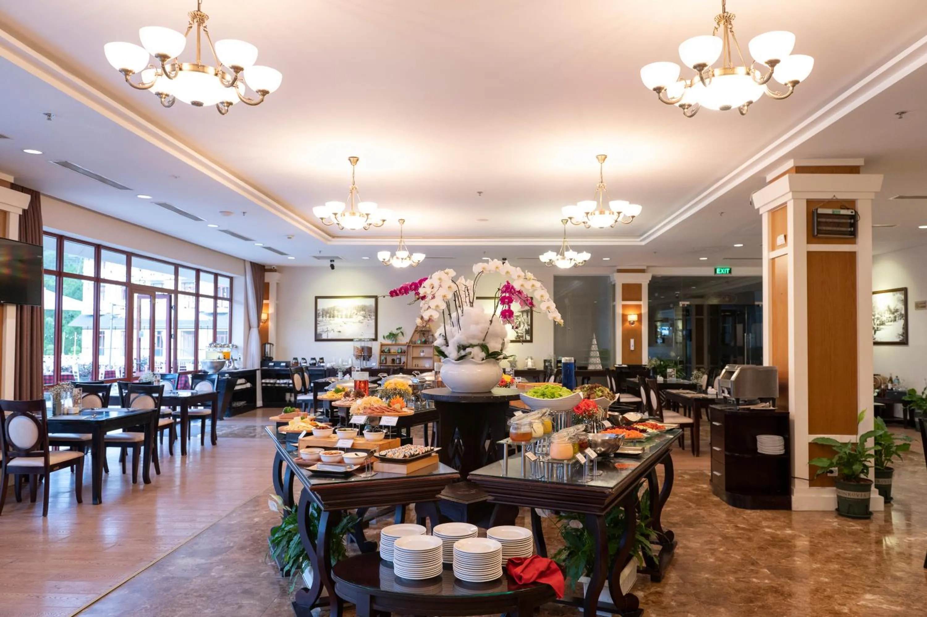 Restaurant/places to eat in Swiss-Belresort Tuyen Lam