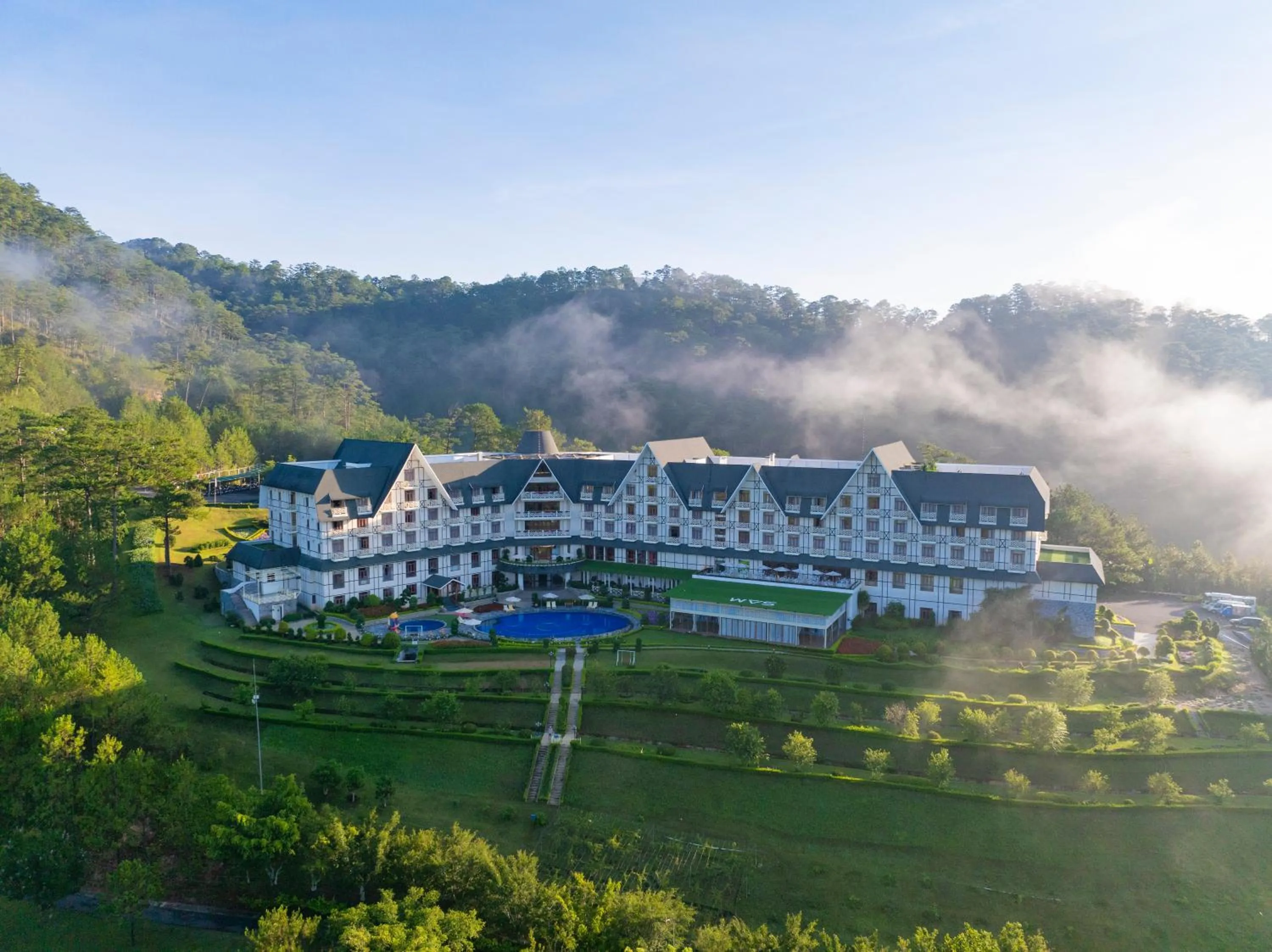 Property building in Swiss-Belresort Tuyen Lam