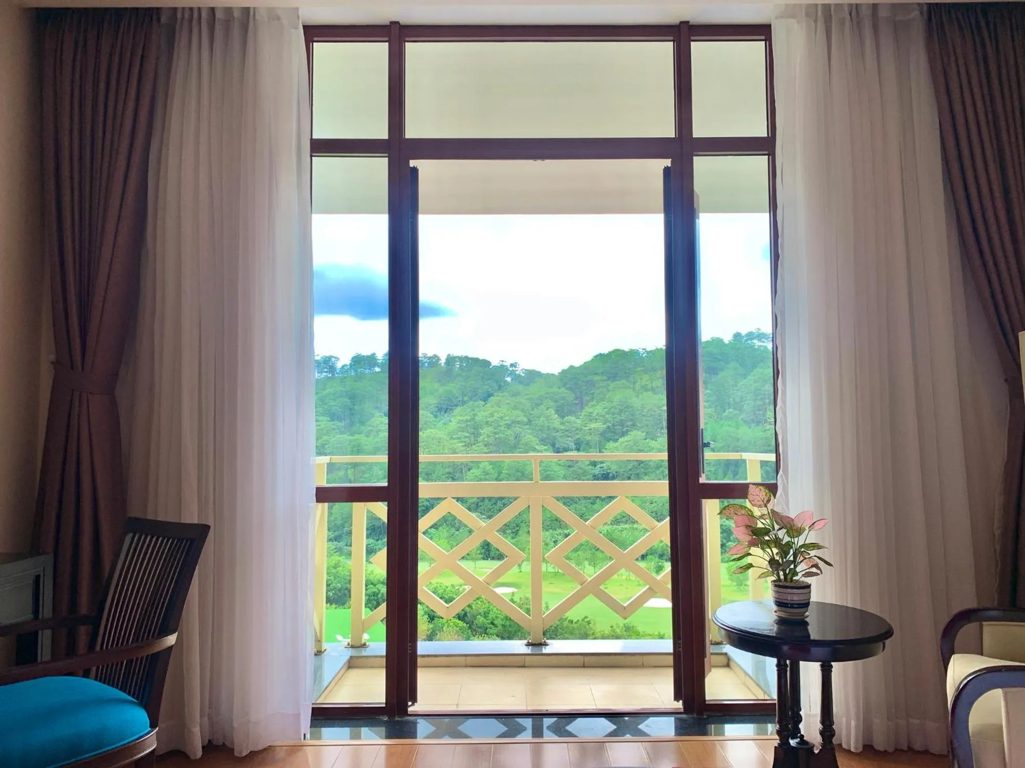 Swiss-Belresort Tuyen Lam