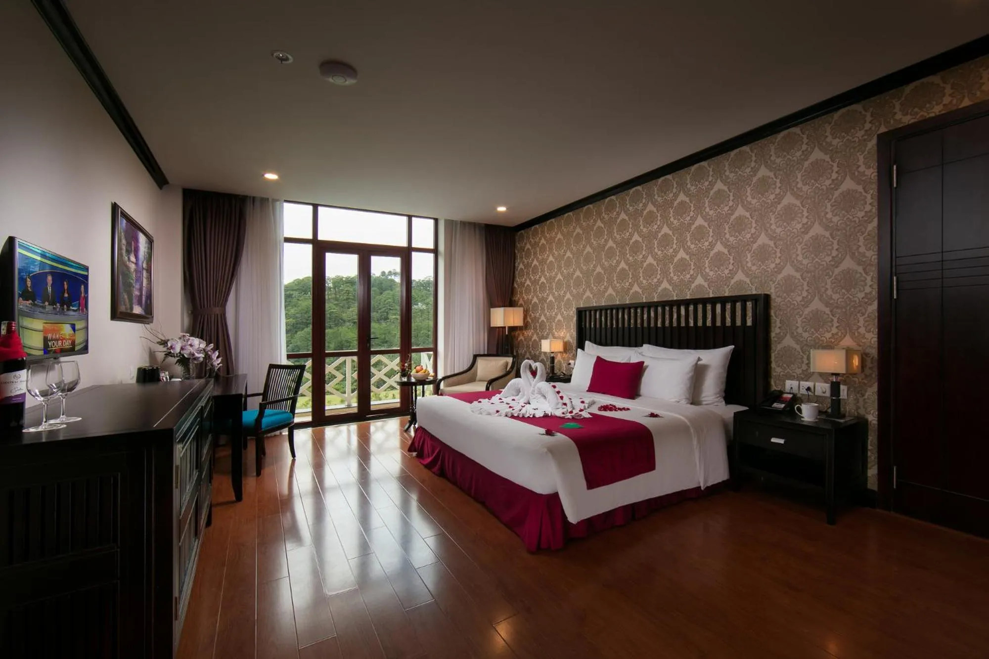Bed in Swiss-Belresort Tuyen Lam