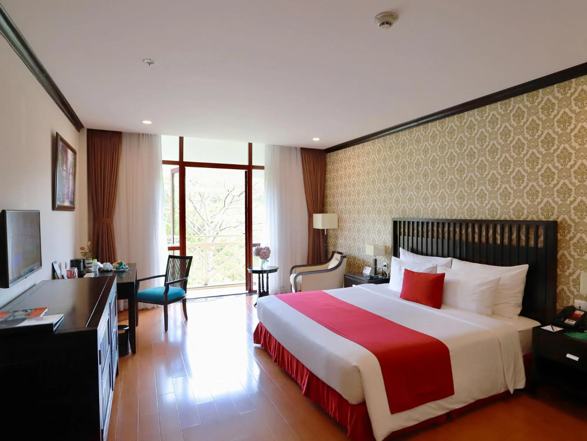 Bed in Swiss-Belresort Tuyen Lam