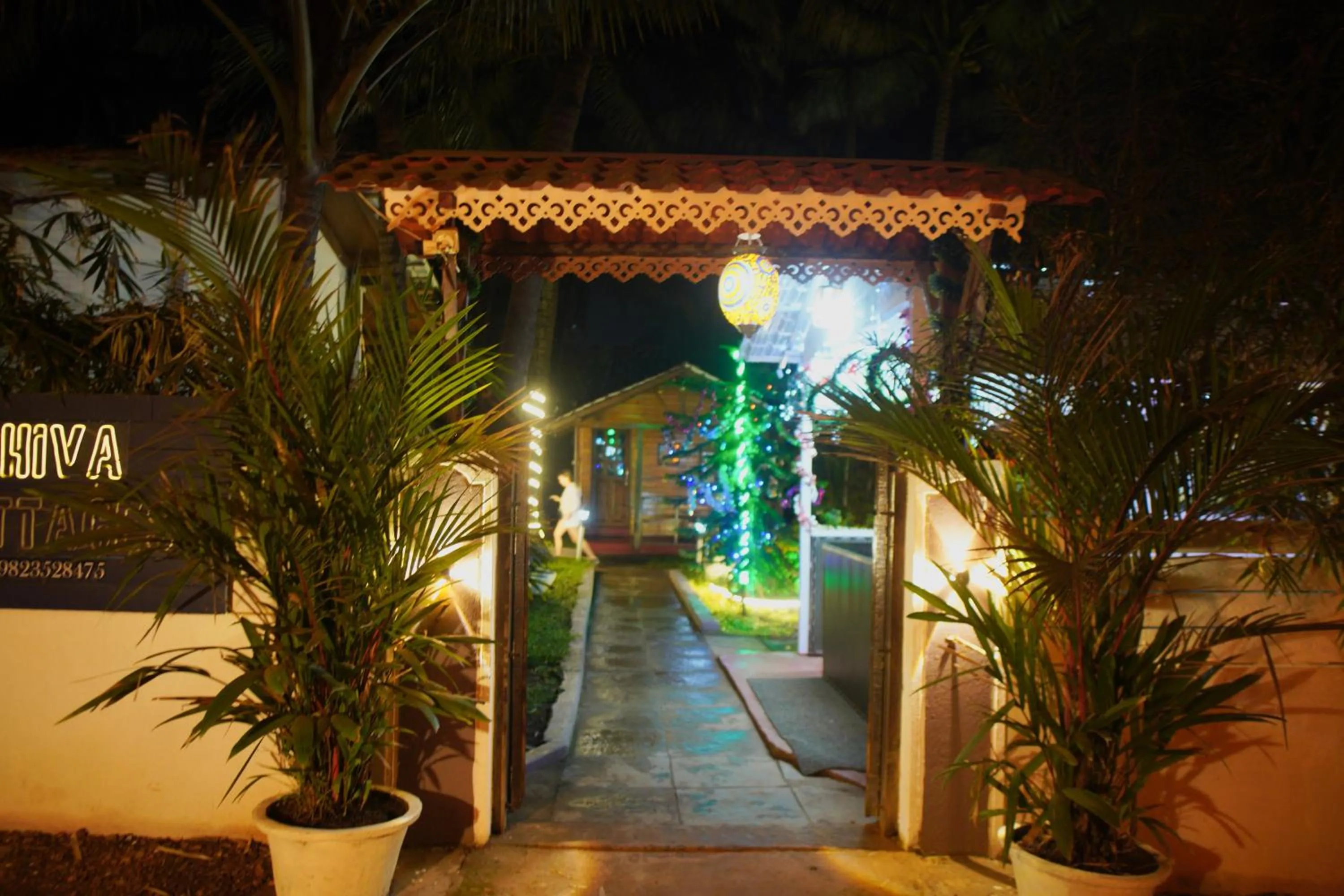 Shiva Cottages