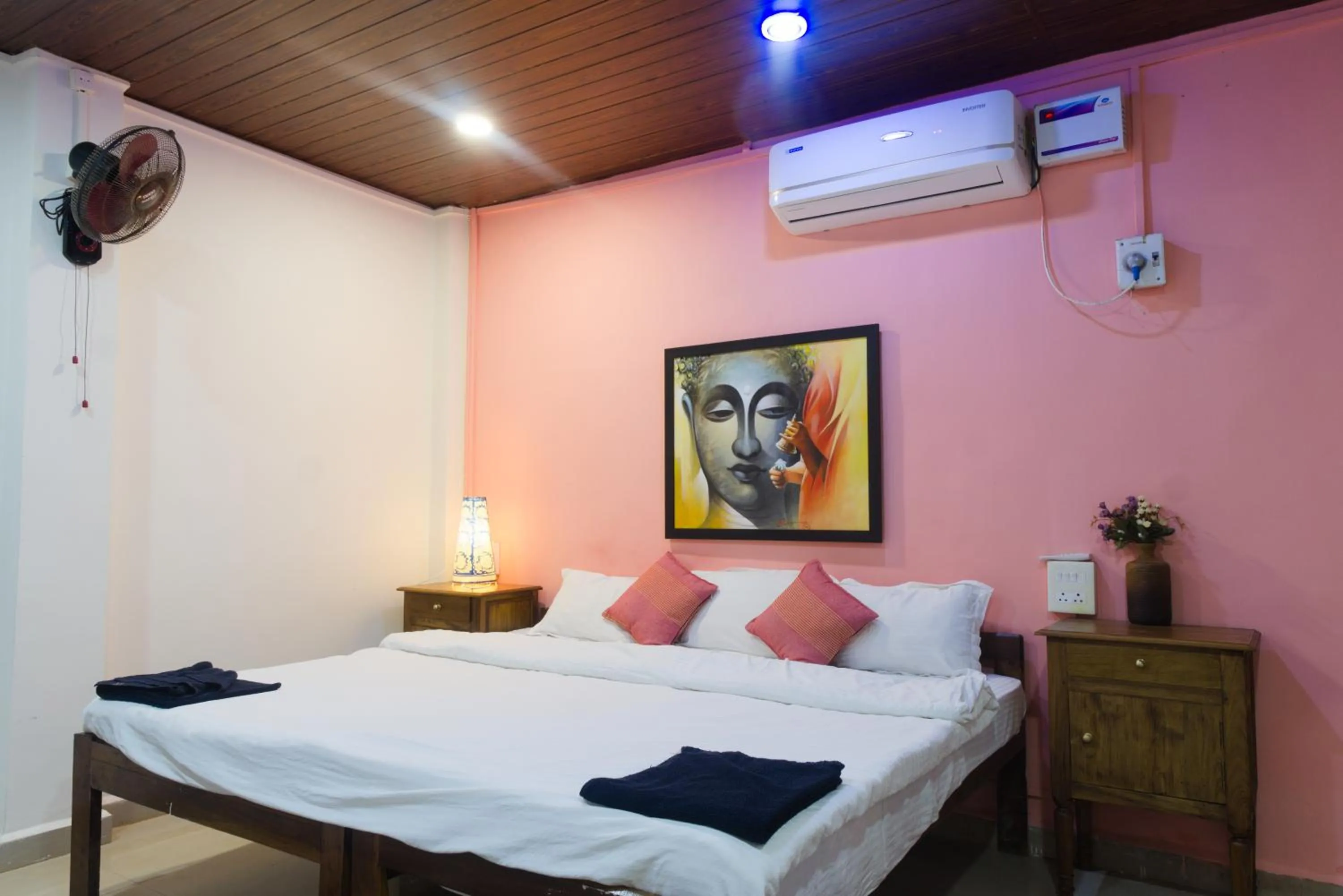 Shiva Cottages