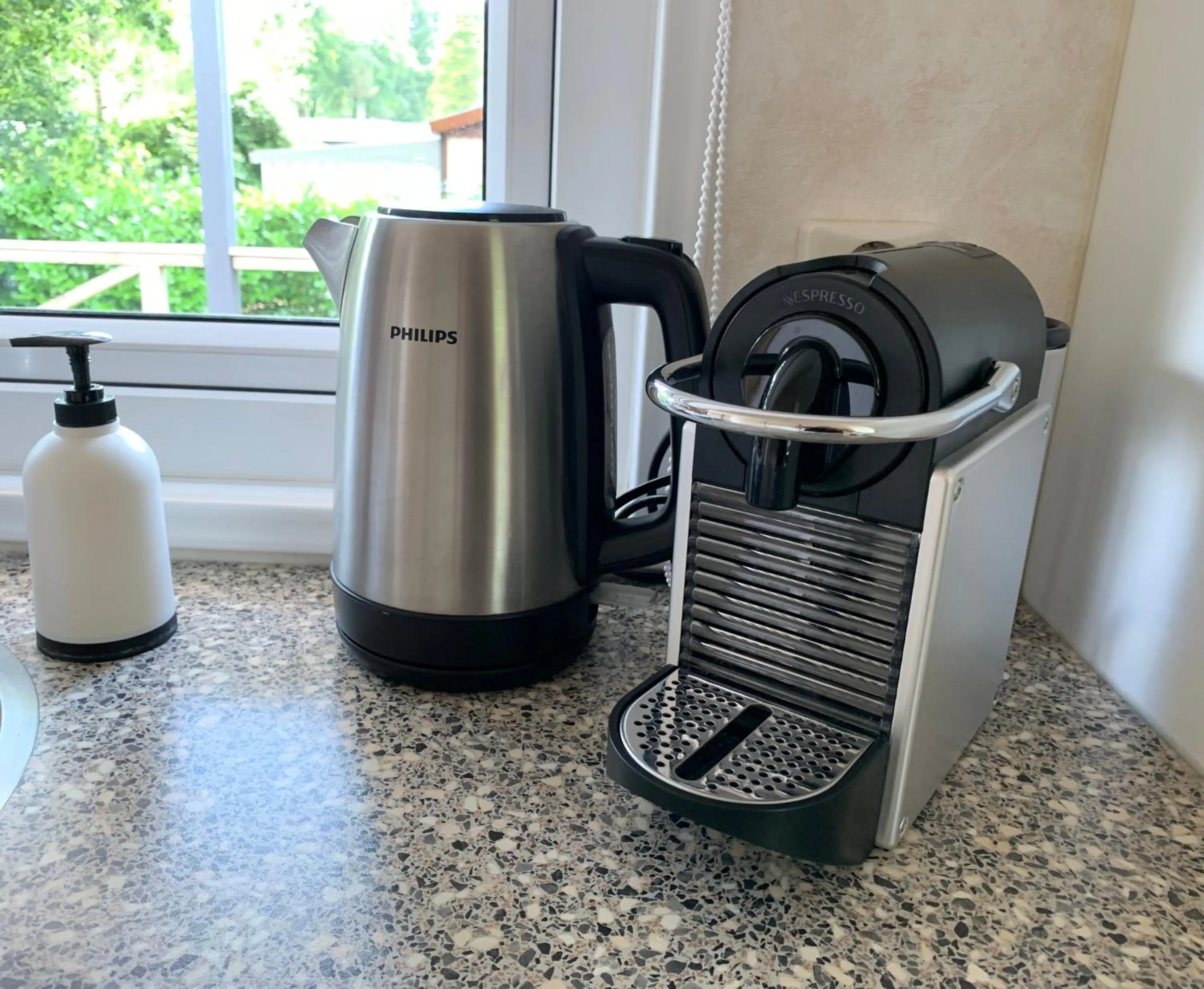 Coffee/tea facilities in Sunnychalet