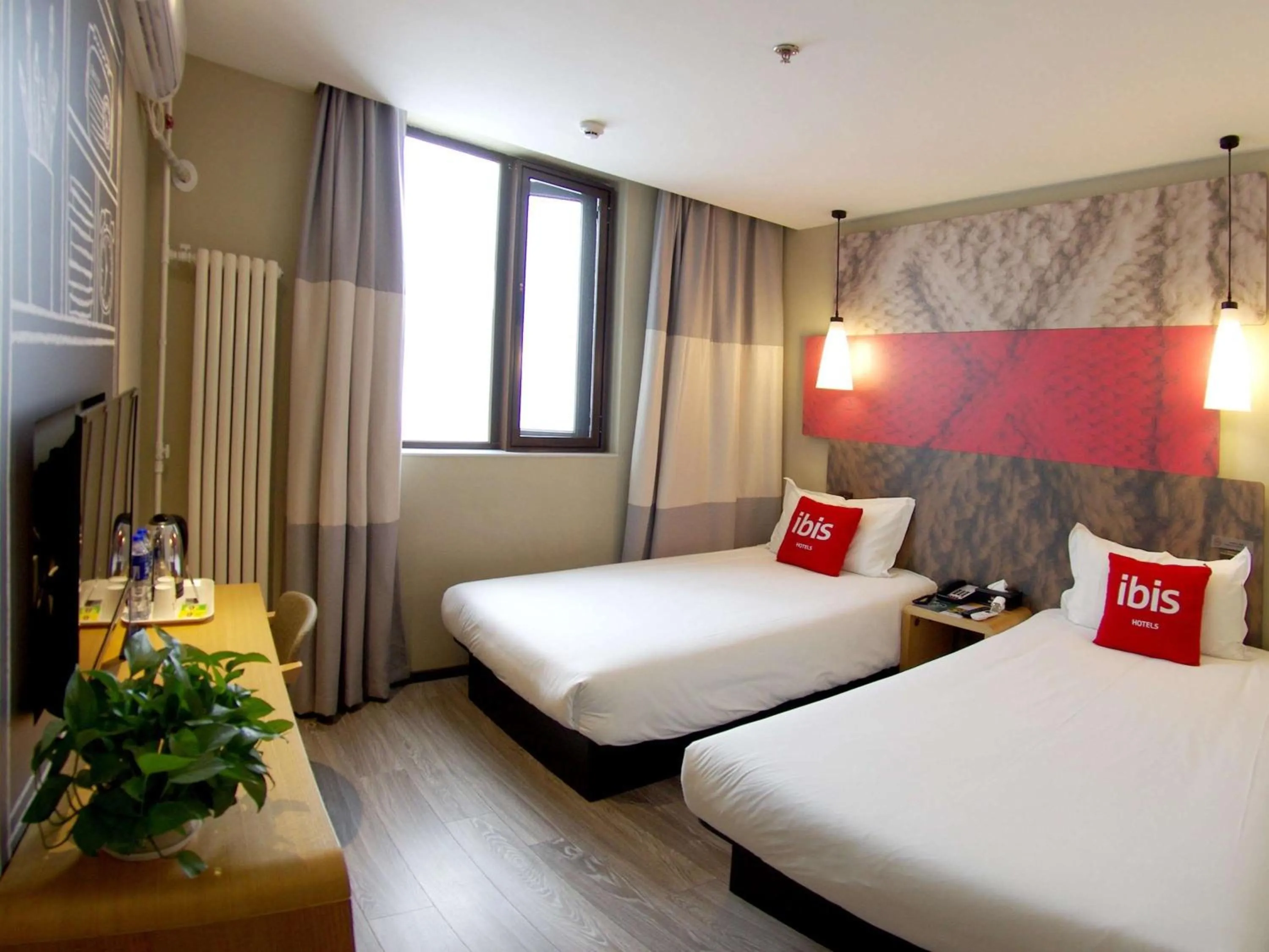 Bedroom in ibis Beijing Tiantandongmen Metro Station Hotel