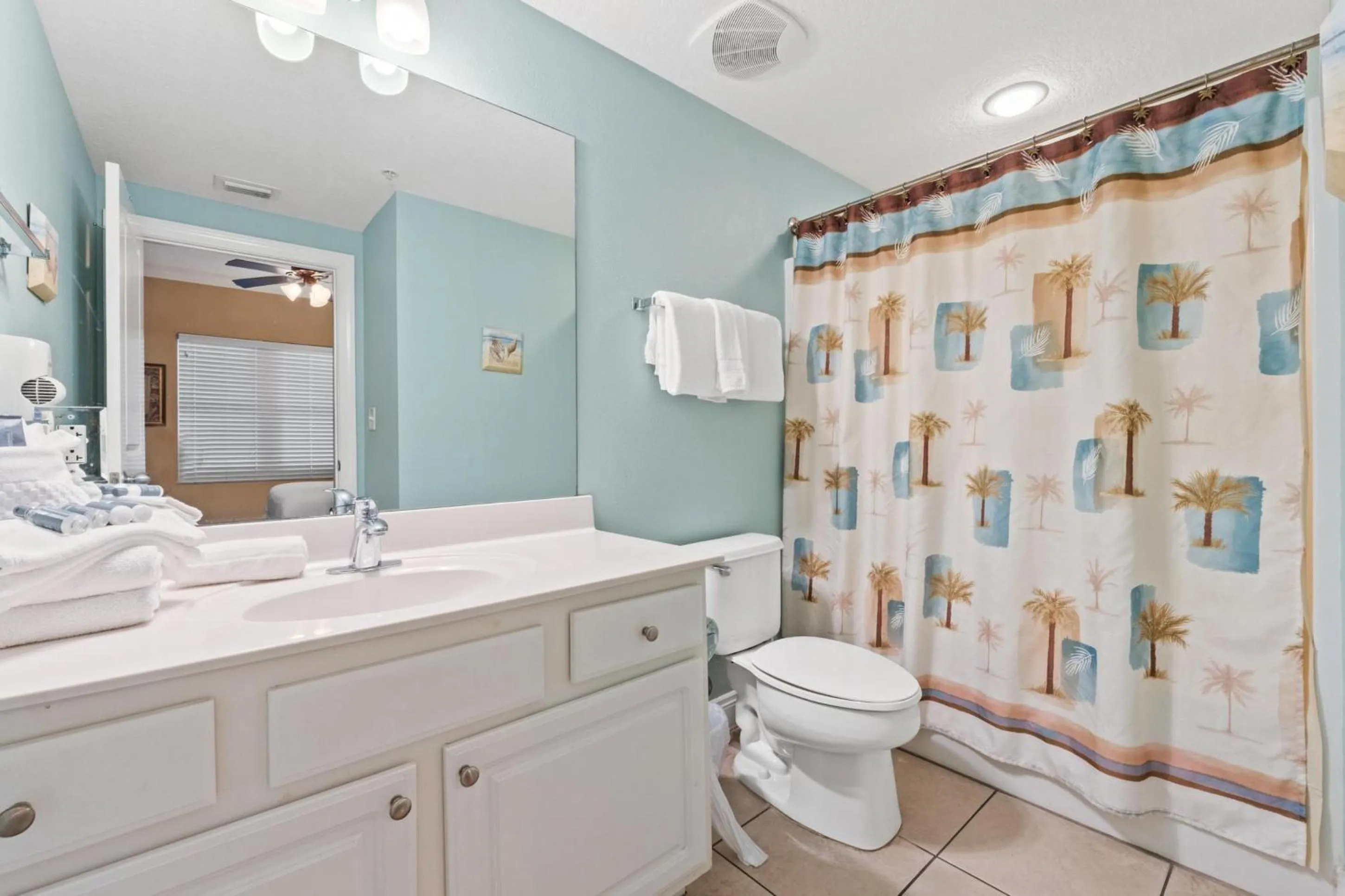 Shower in Palazzo Beach Resort by Panhandle Getaways