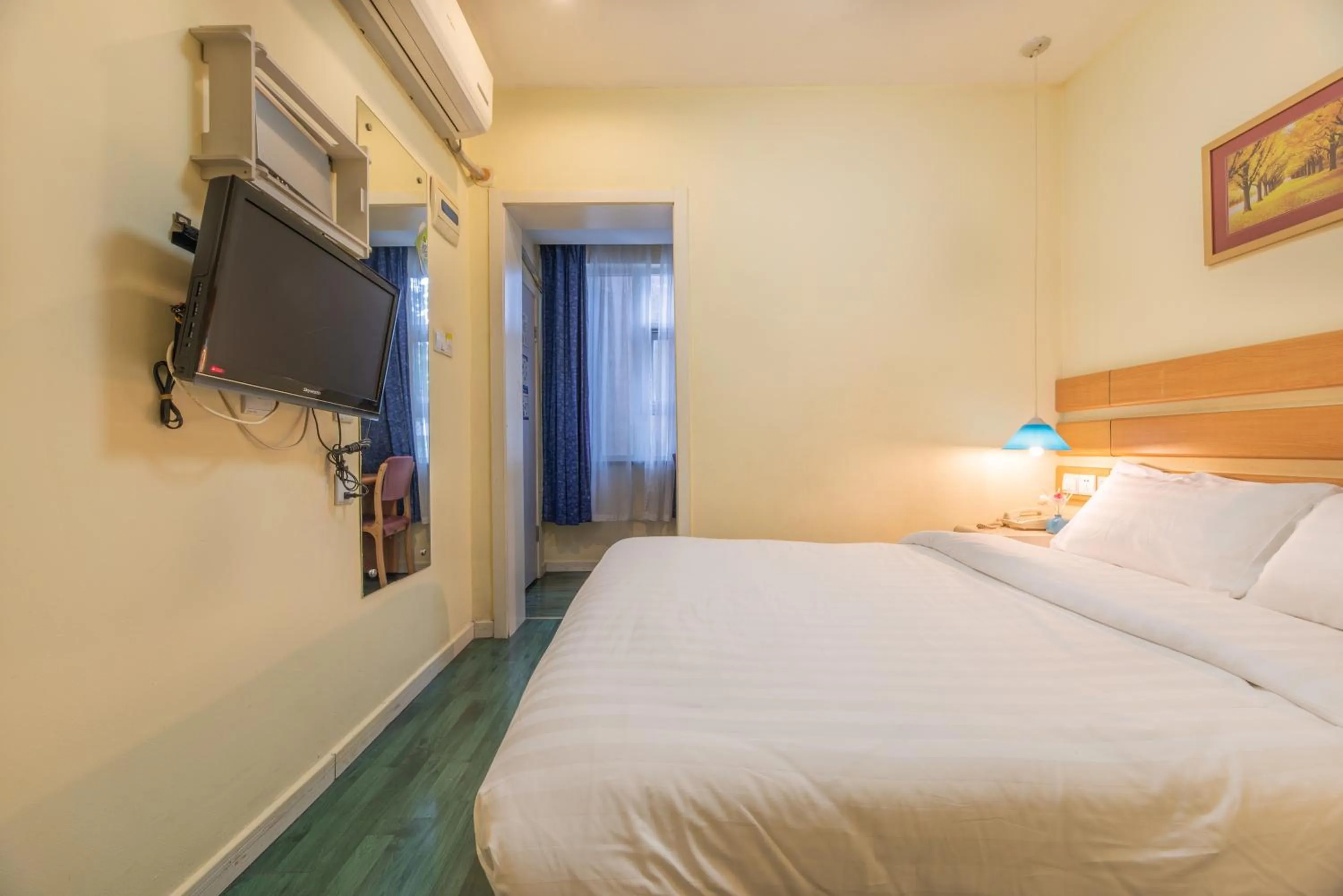 Bed in Home Inn Chongqing Jiangbei Airport Shuangfeng Road