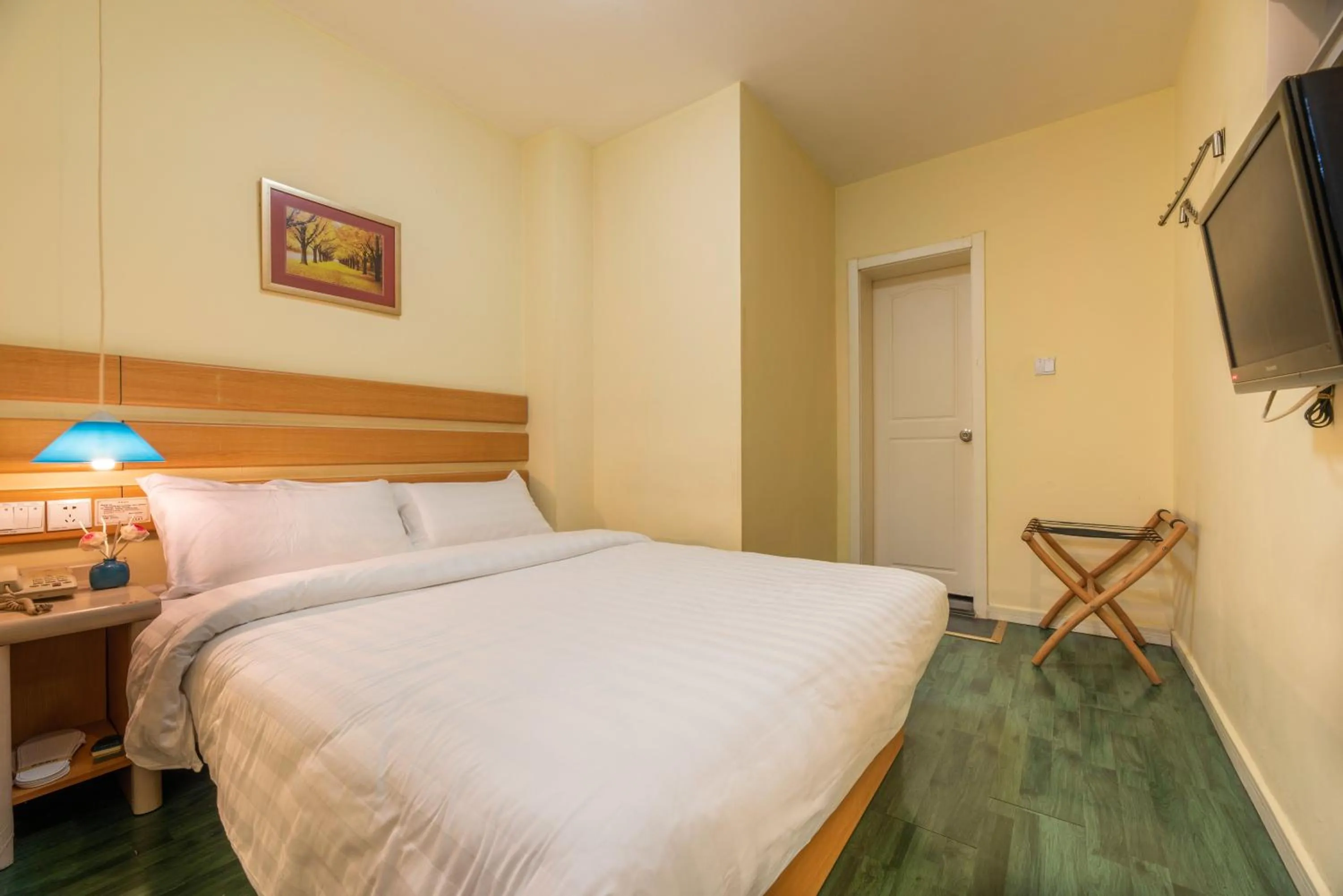 Bed in Home Inn Chongqing Jiangbei Airport Shuangfeng Road