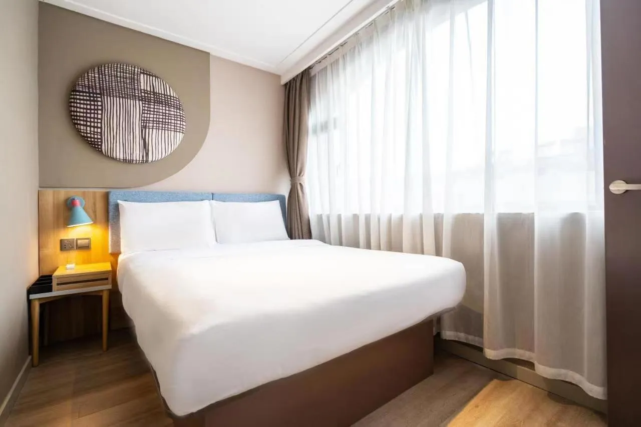 Bed in Home Inn Nanjing Railway Station Xiaoshi Metro Station